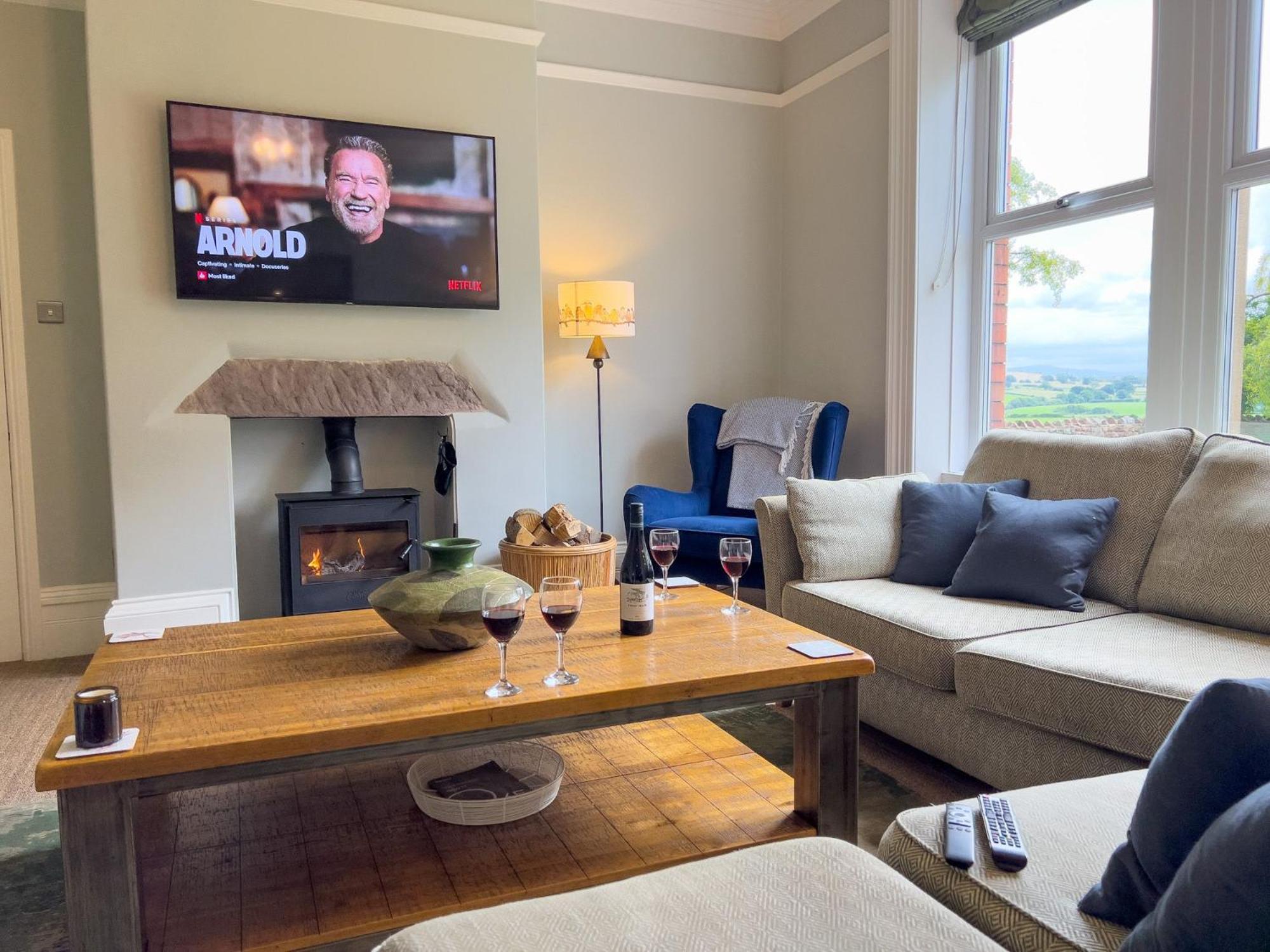 High House Cottage, Southwaite in a rural setting with garden, BBQ & hot tub