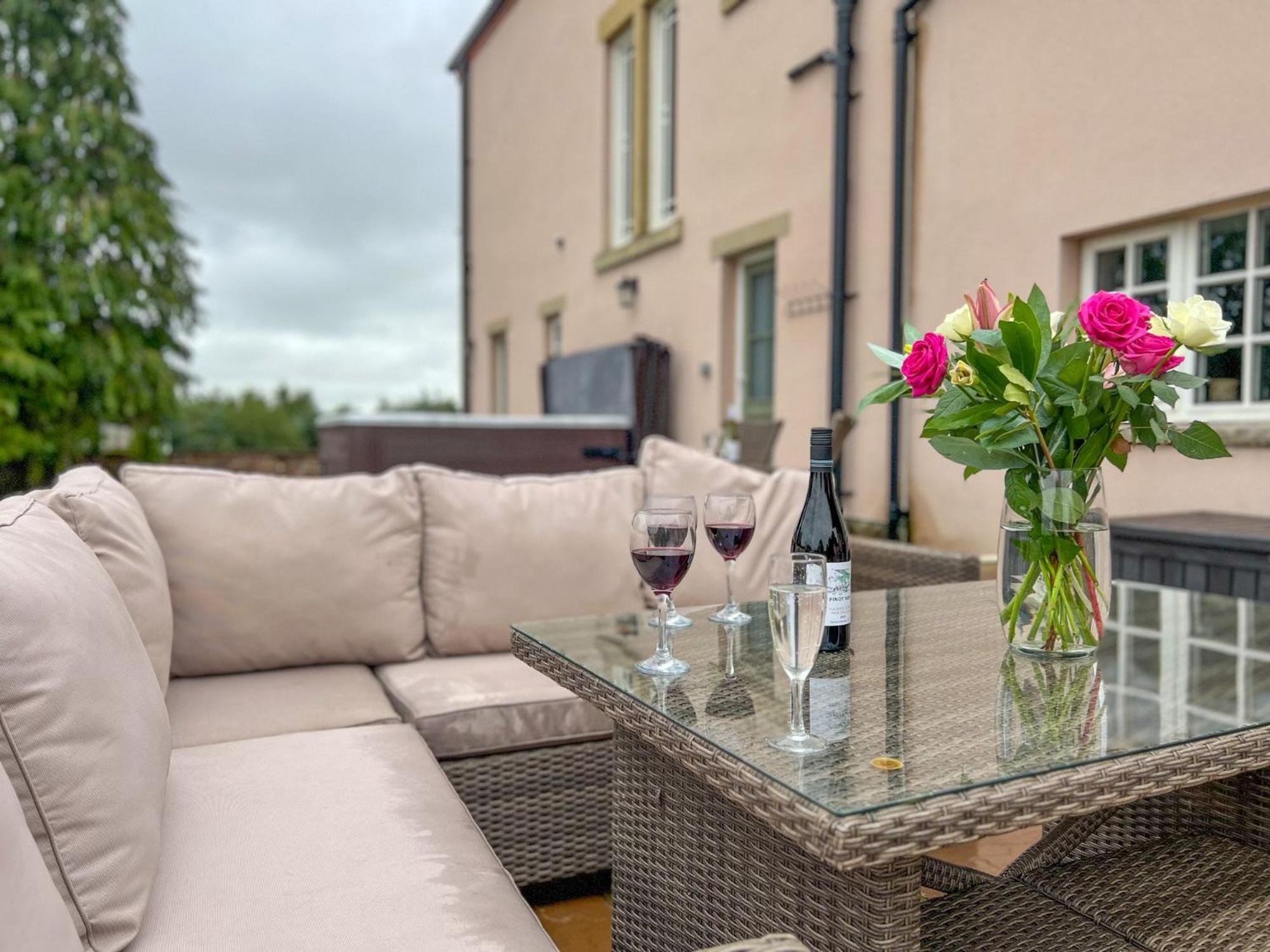 High House Cottage, Southwaite in a rural setting with garden, BBQ & hot tub