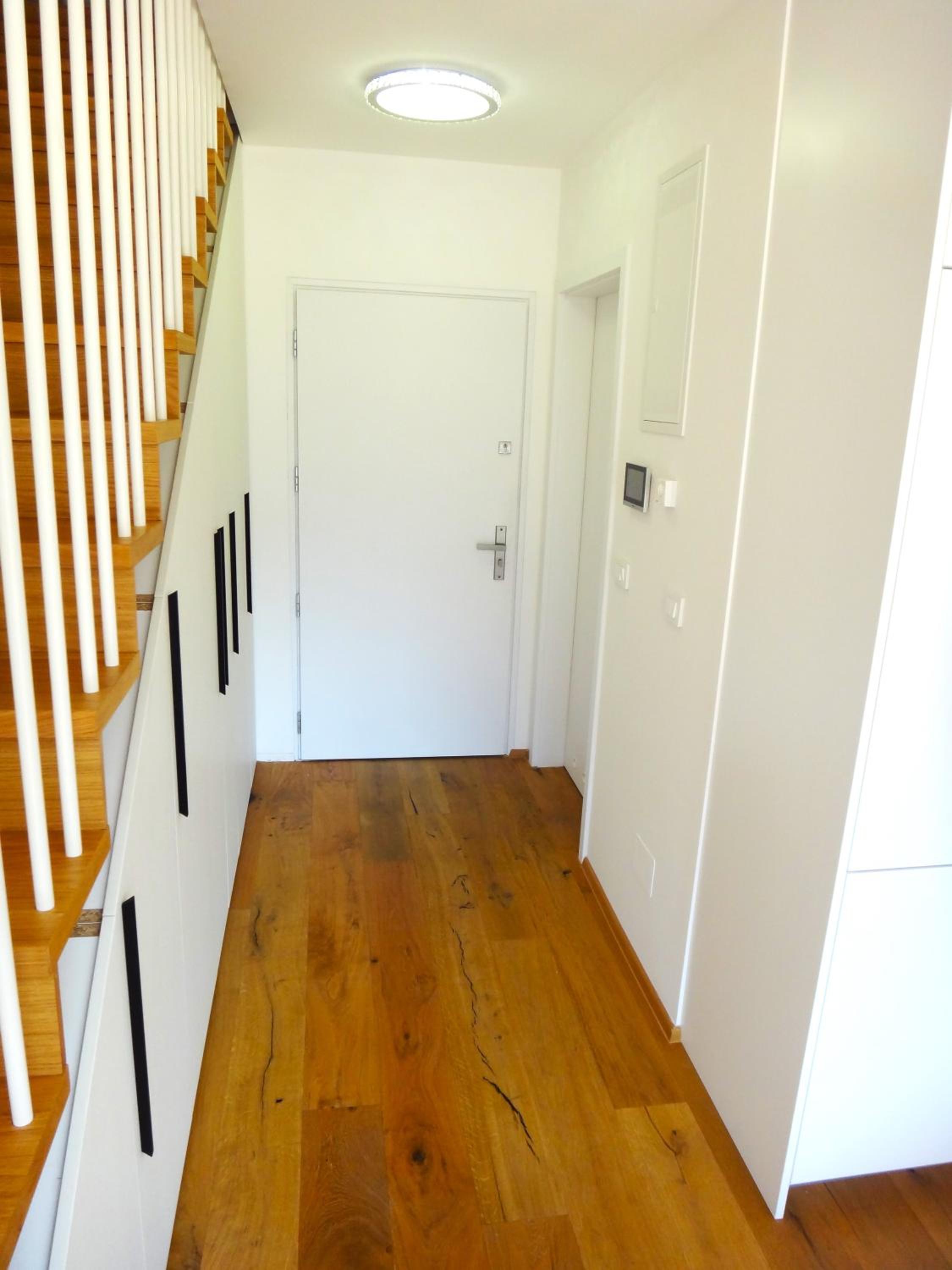 Apartment 14 Luna view 3