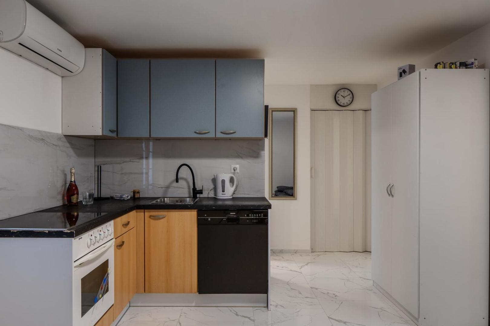 Apartments Kristija