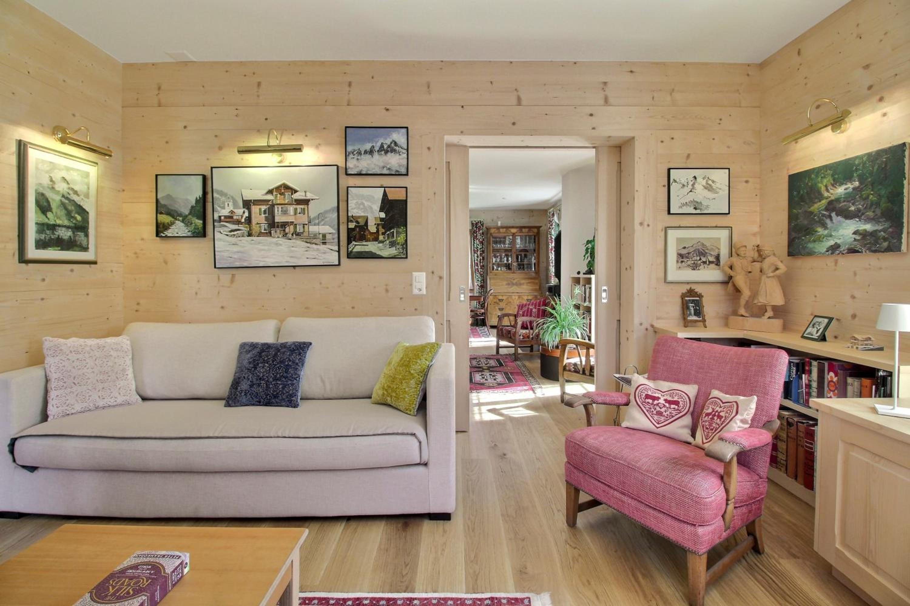 Four story family Chalet Eden
