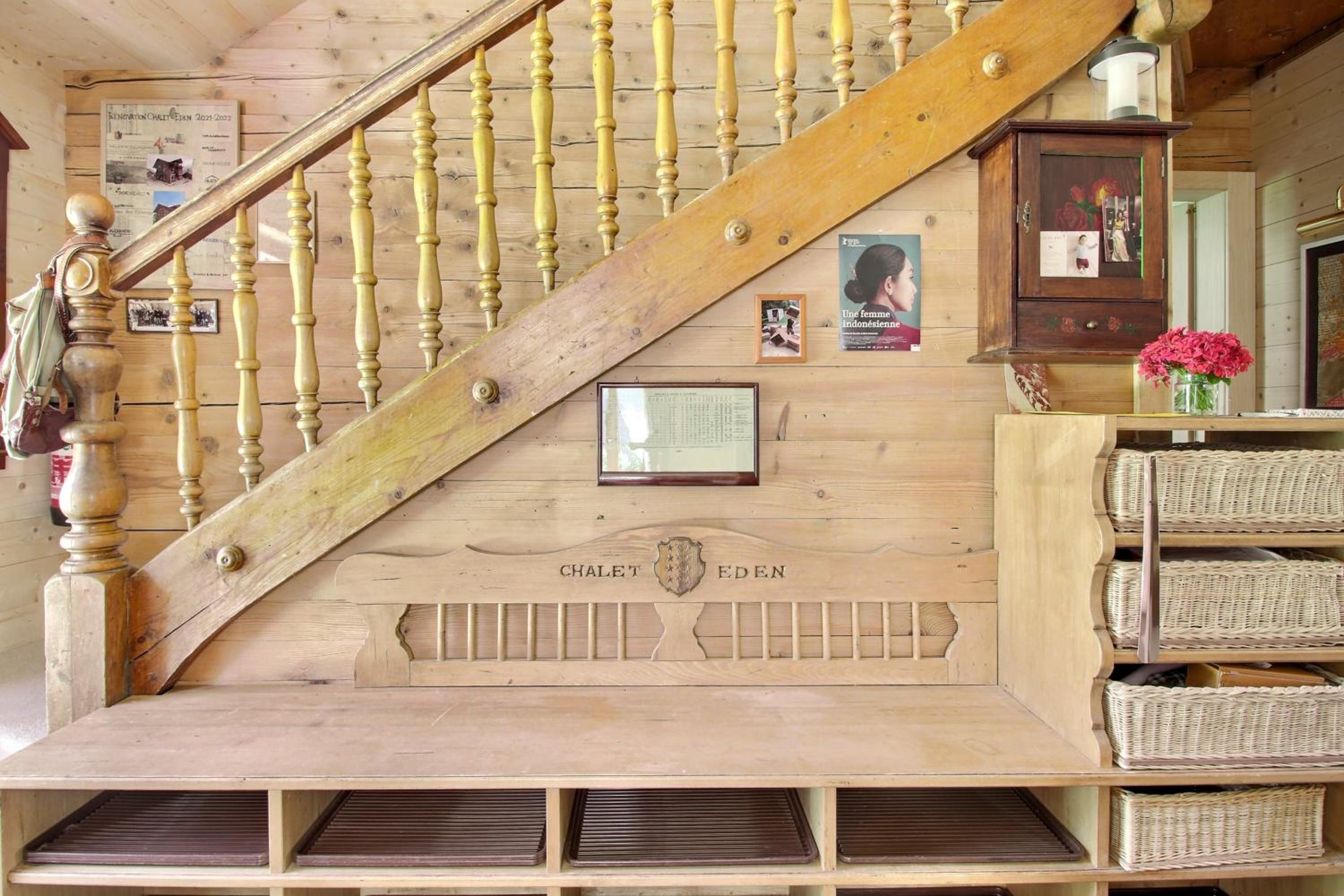 Four story family Chalet Eden