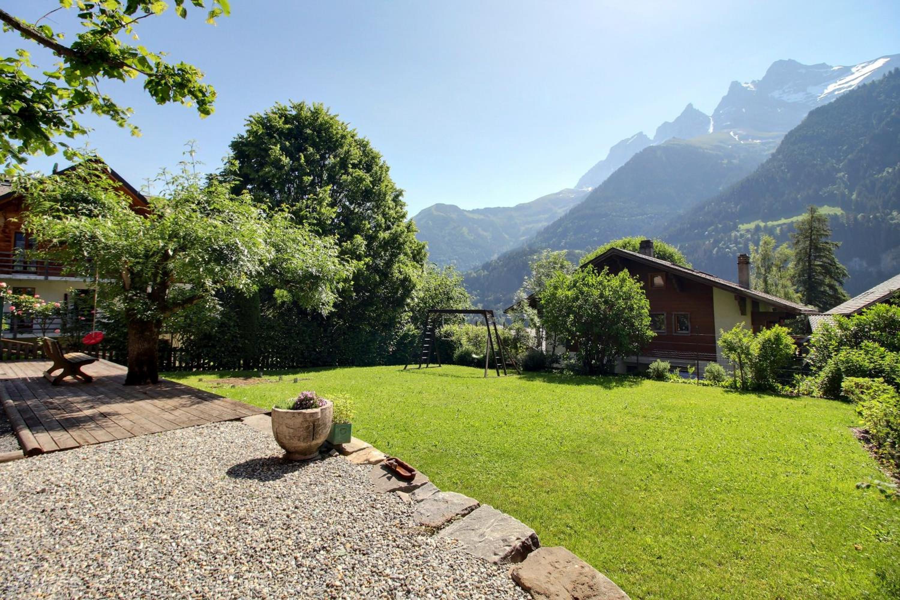 Four story family Chalet Eden