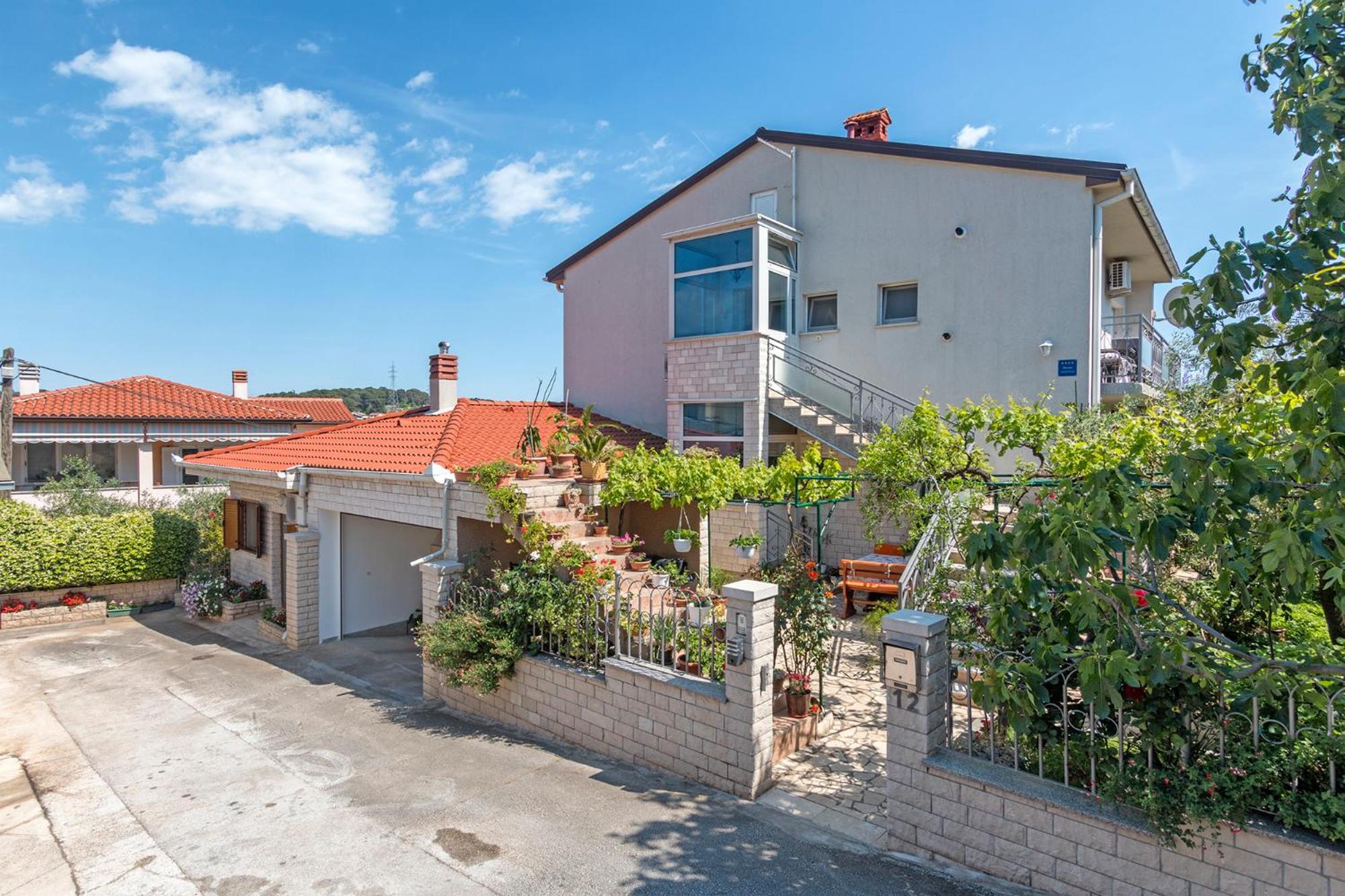 Apartman Oliva view 3