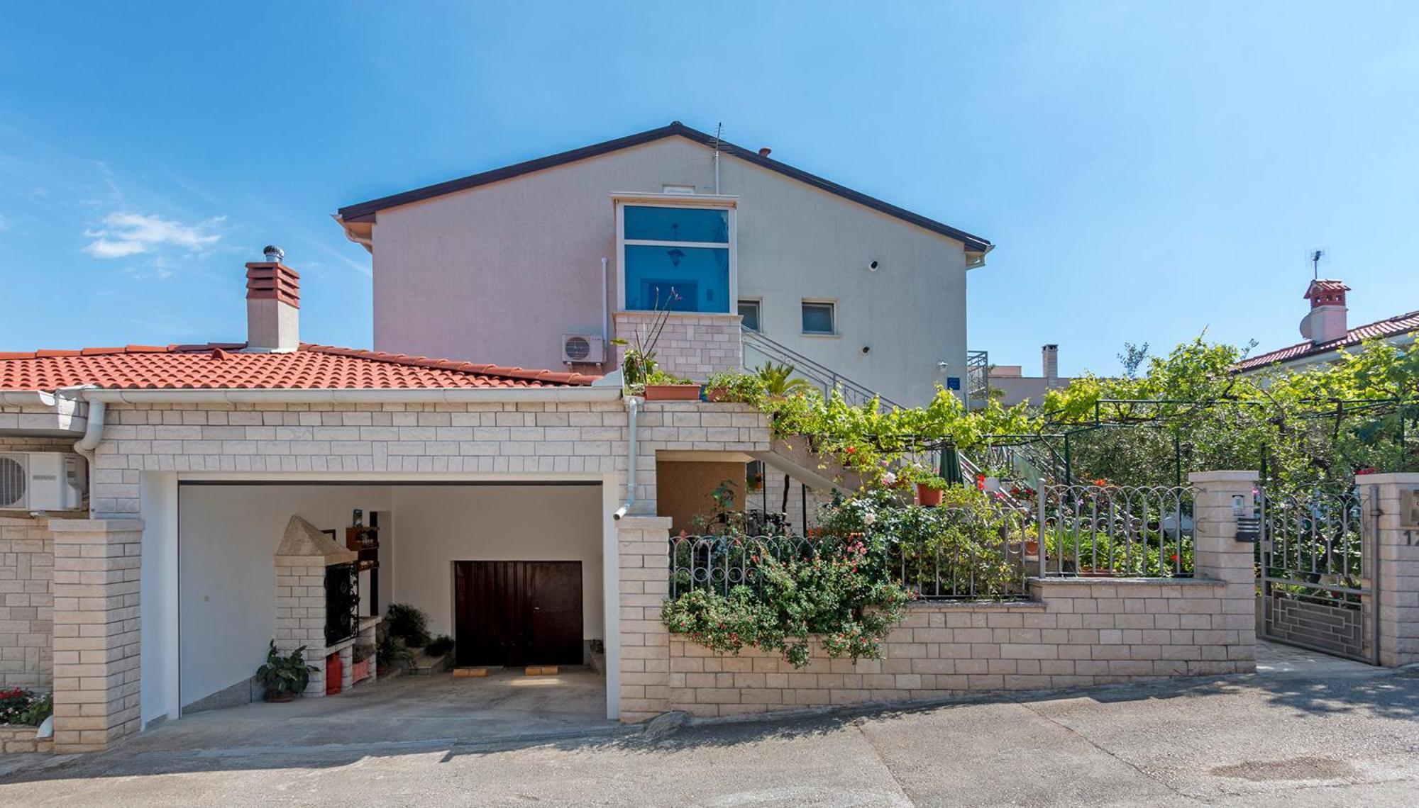 Apartman Oliva view 2
