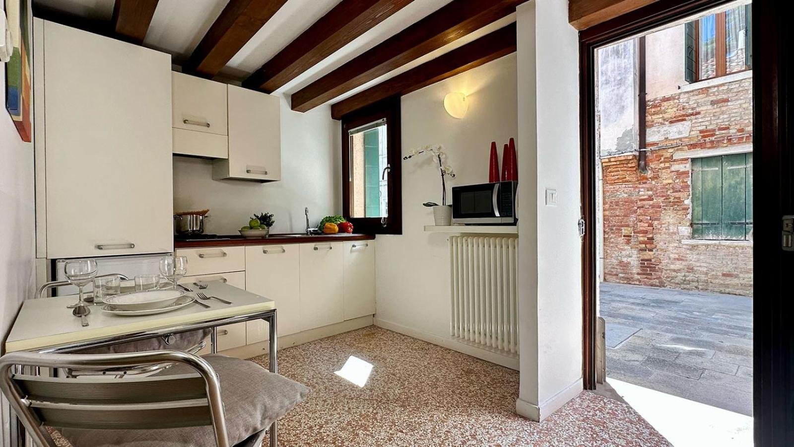 Venice Vacations - City Apartments Salute-Accademia - Property Image 3