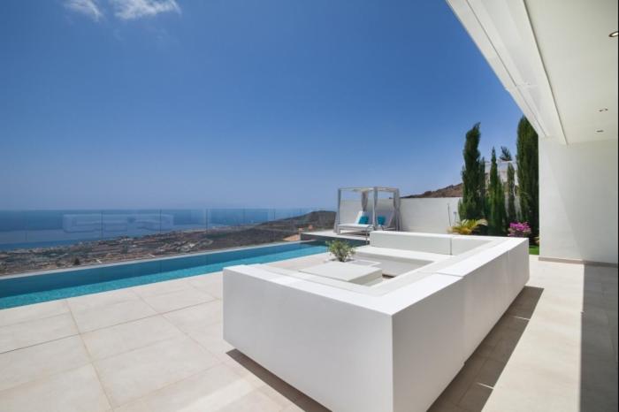 Villa Aqualeo