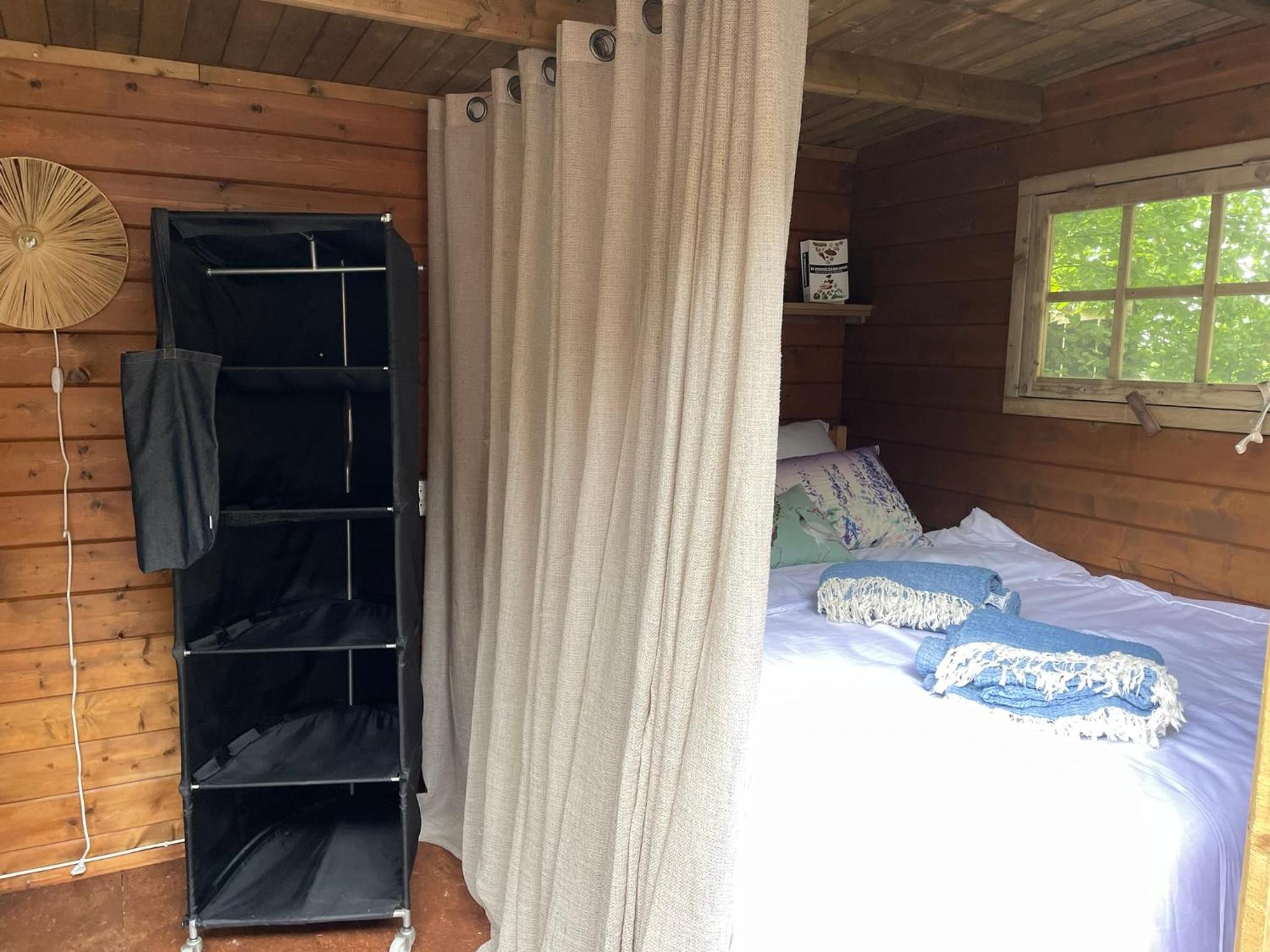 Luxury Experience in Off The Grid Lodge at an Amazing Lake Vinkeveense Plassen