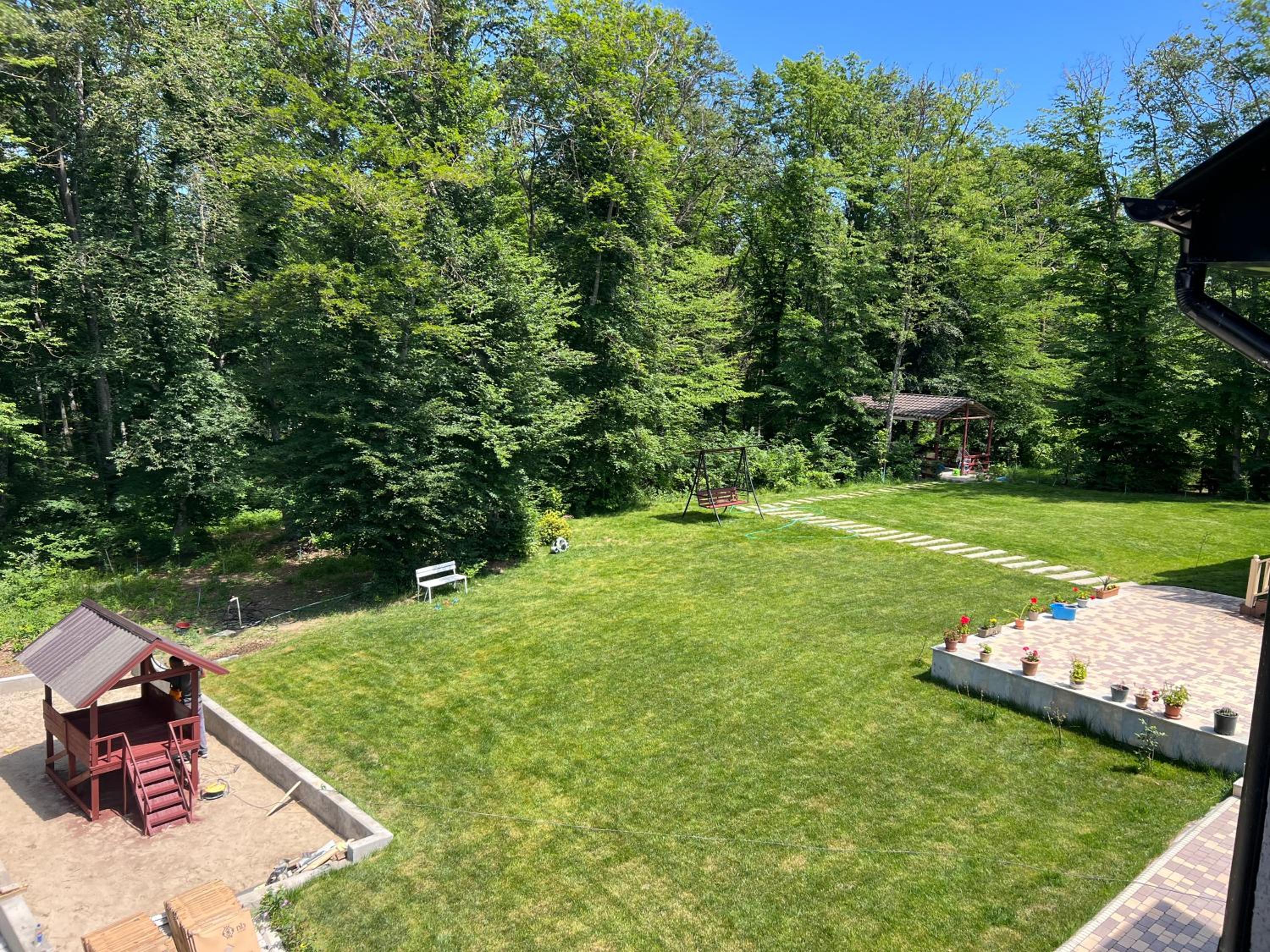 CHALET WOODS GUSAR