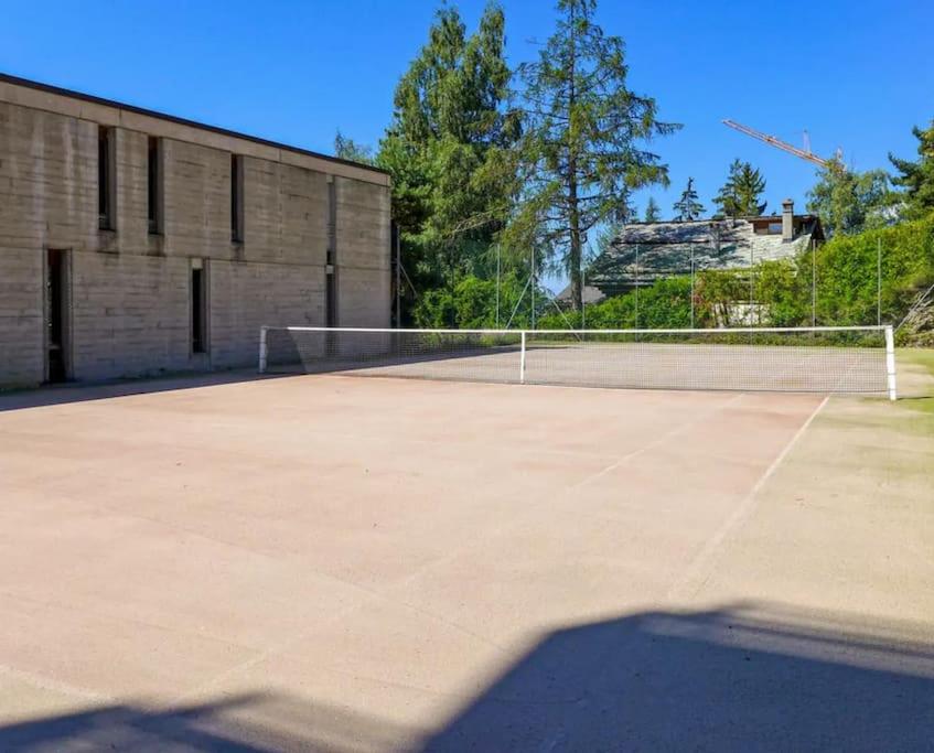 Ace Location with Pool & Sauna