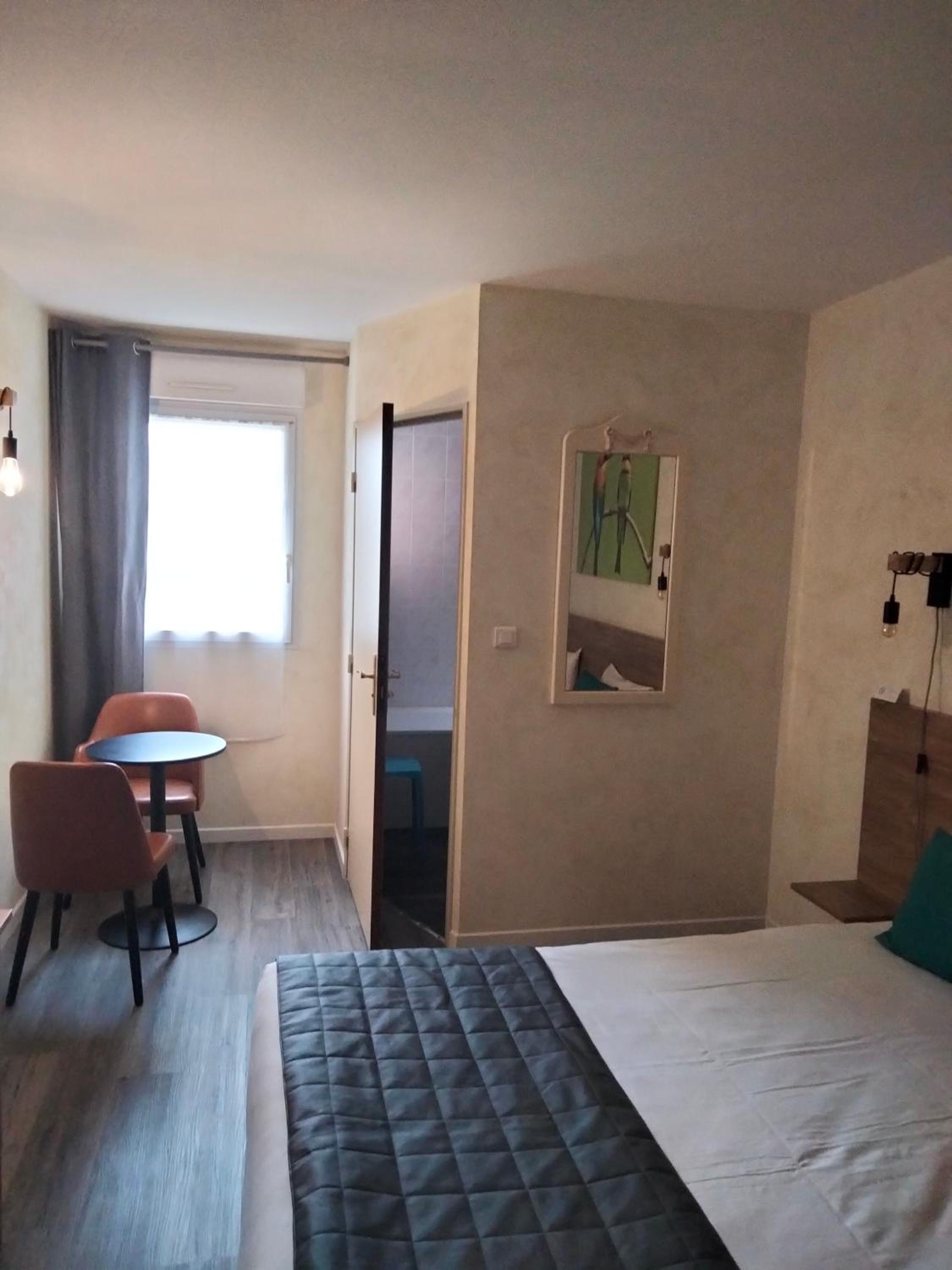Hotel Au Sans Souci - Property Image 1