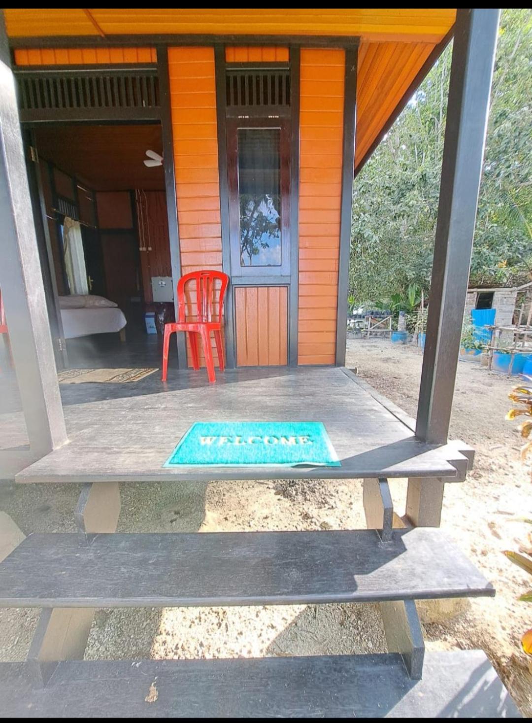Misool Dayef Homestay