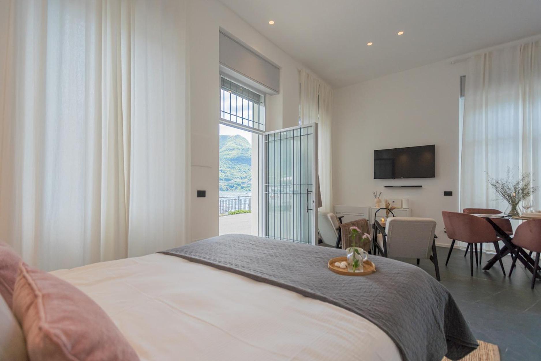 Piccola Como Lotus by Rent All Como view 4