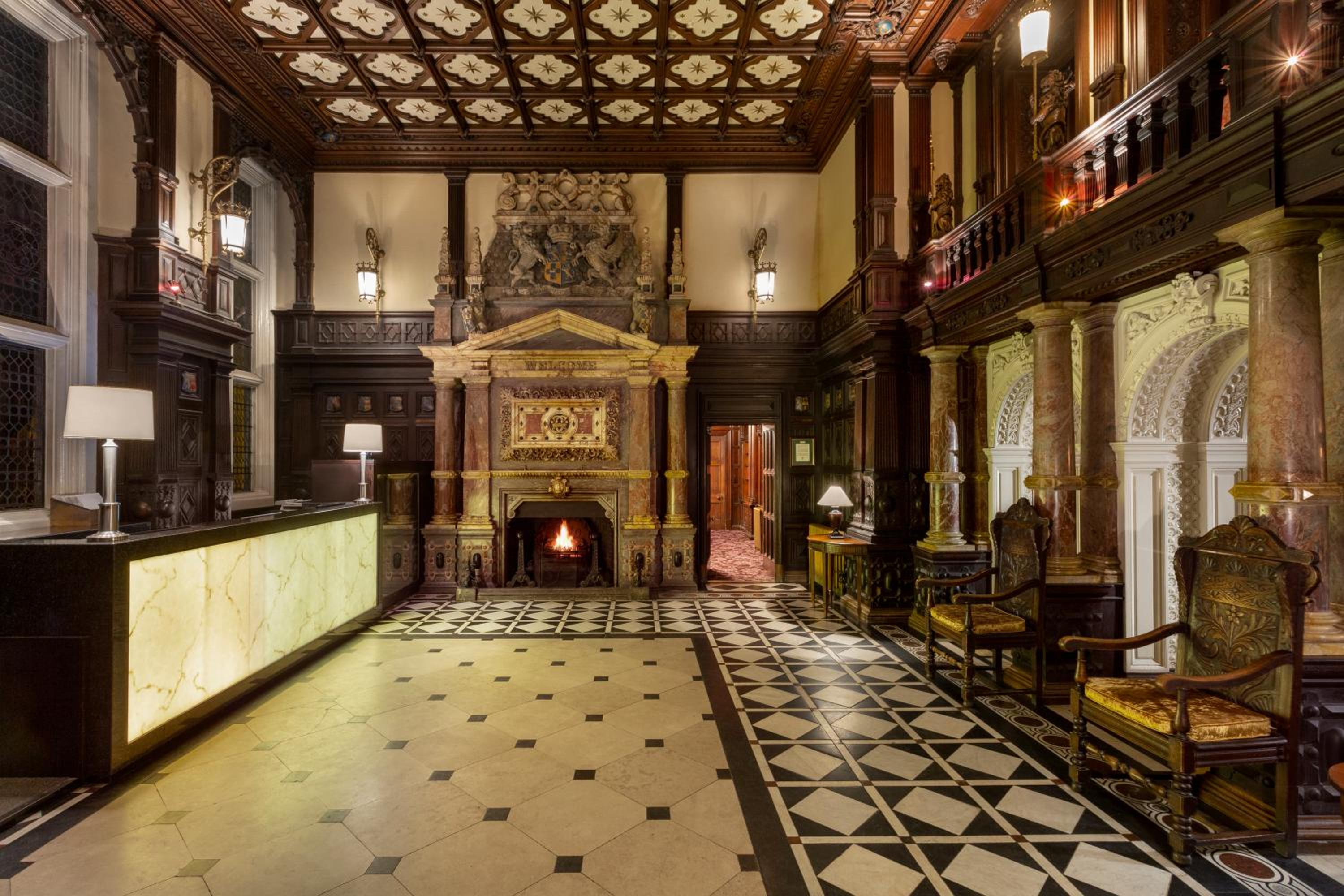 Crewe Vacations - Crewe Hall Hotel  Spa - Cheshire - Property Image 4
