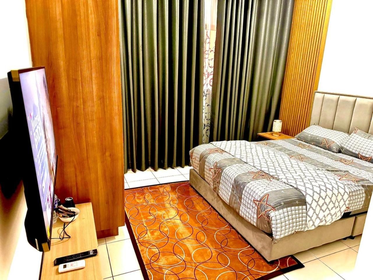Alanis Residence Master Bedroom