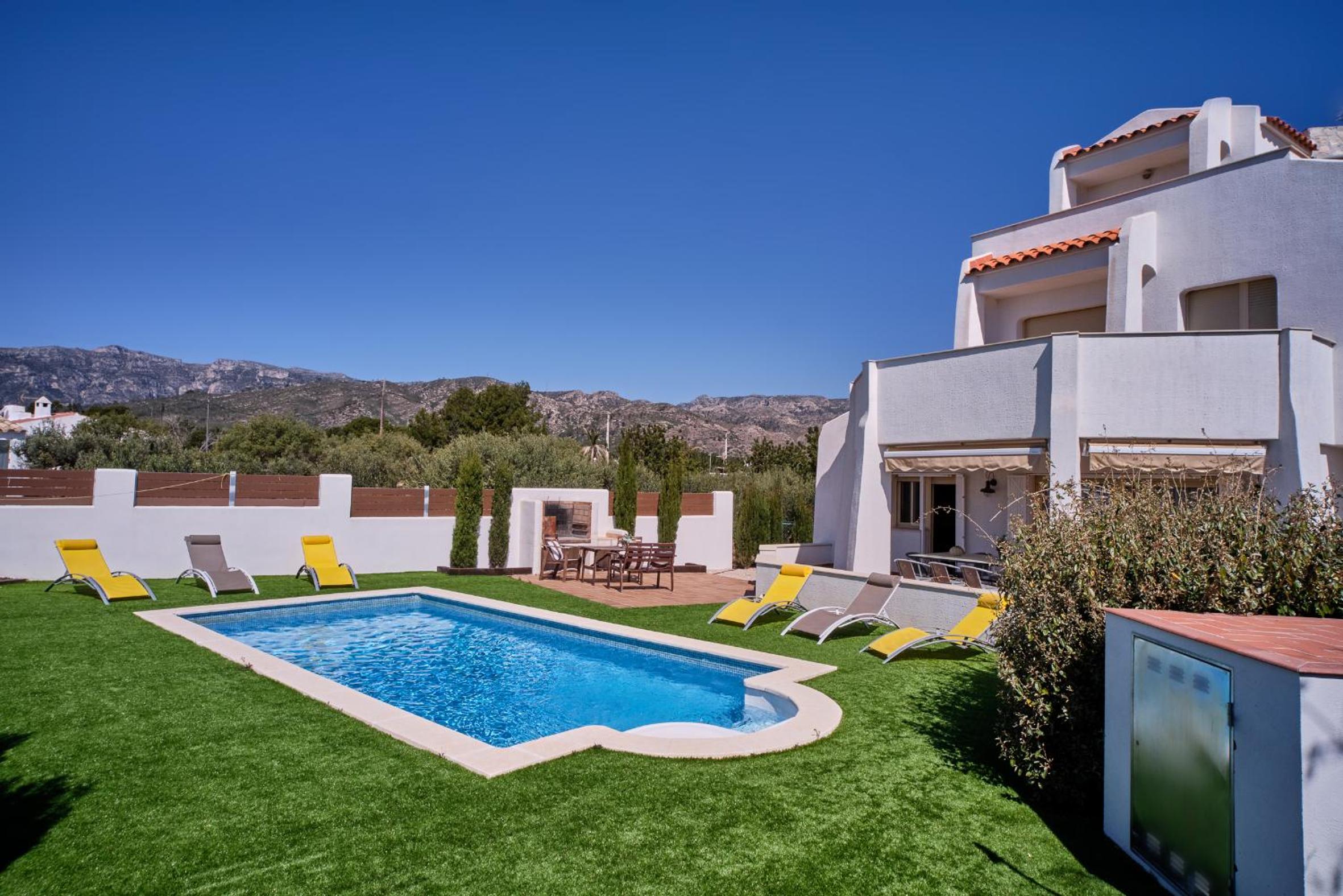 Villa Almadrava