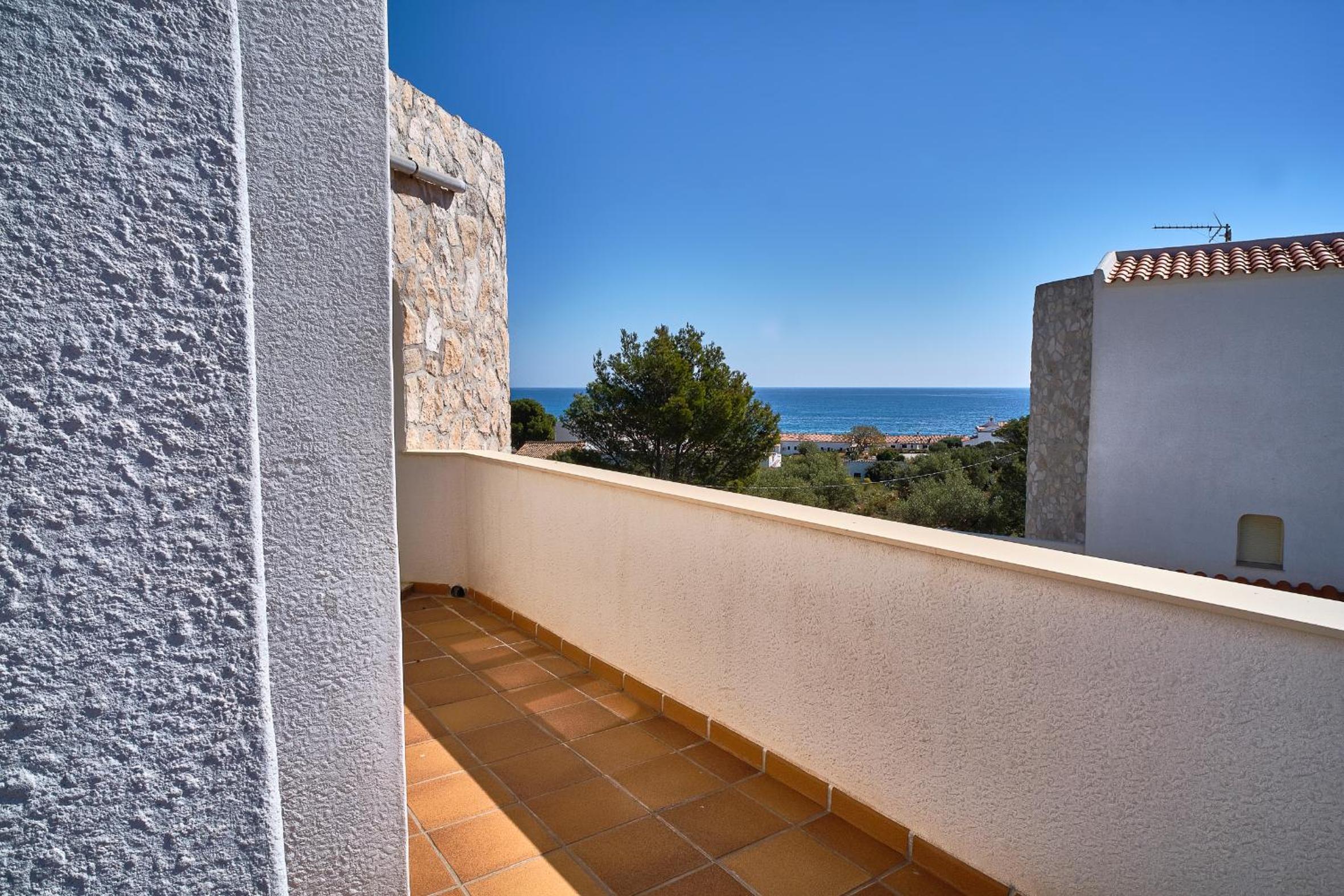 Villa Almadrava