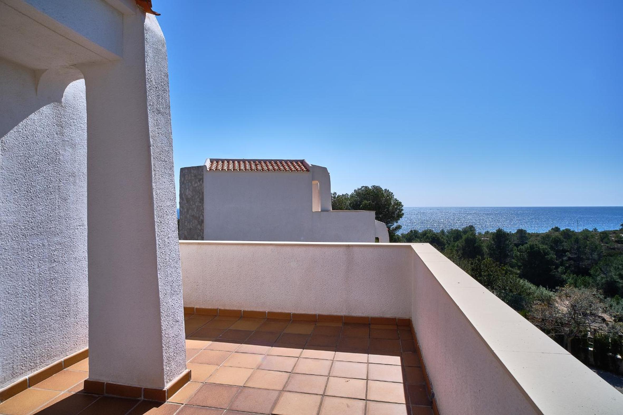 Villa Almadrava