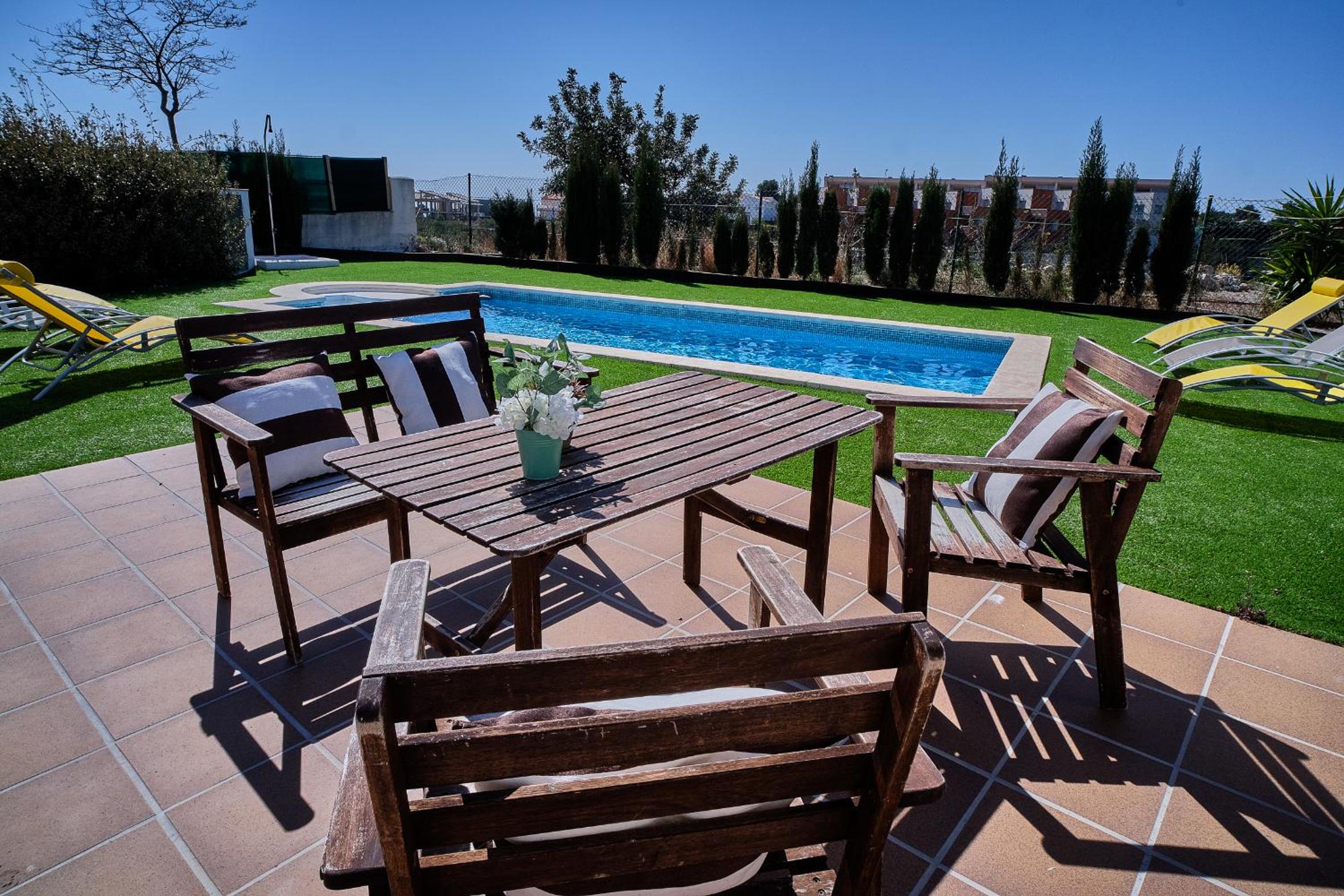 Villa Almadrava