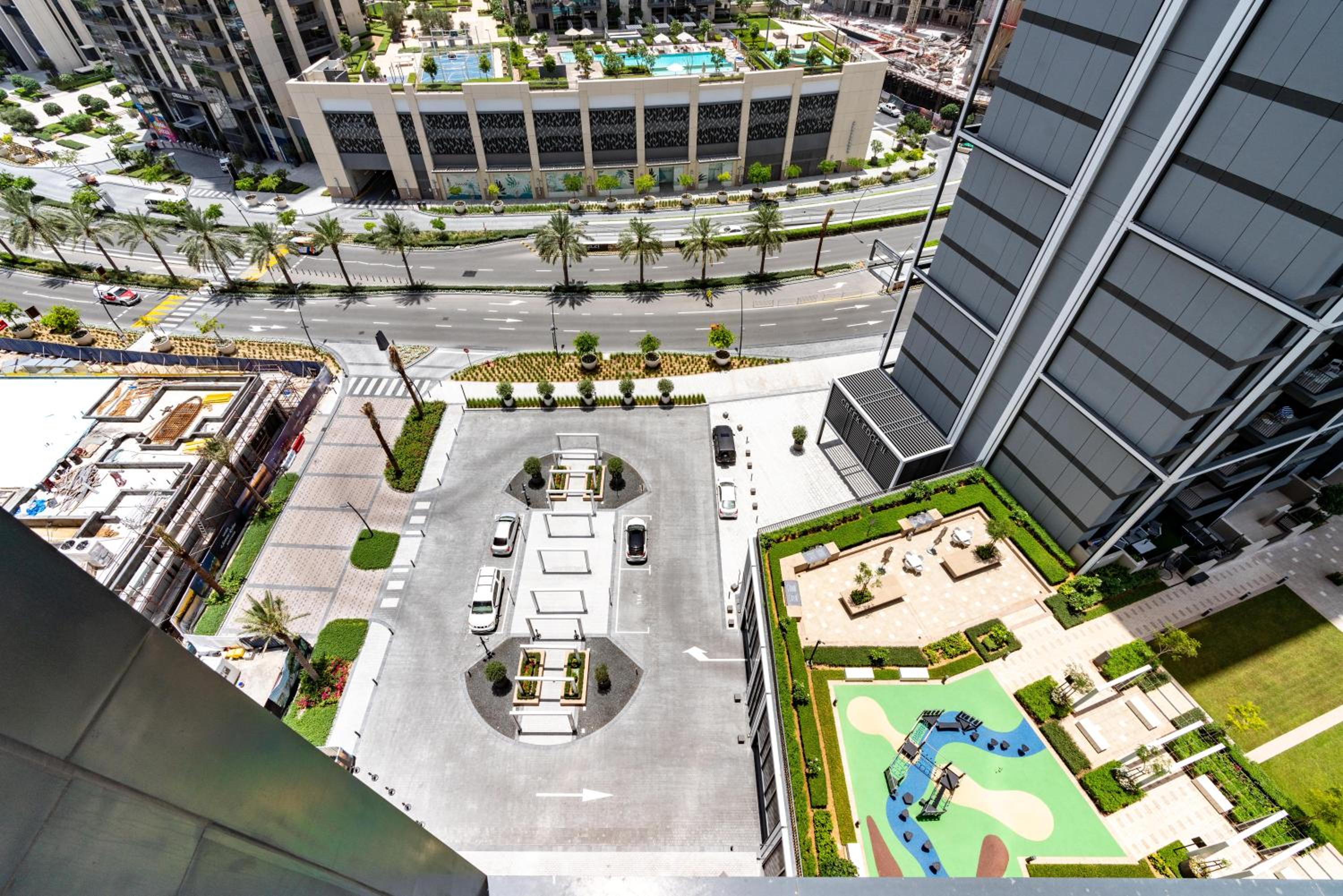 GLOBALSTAY Creek Edge Tower Elegant Apartments