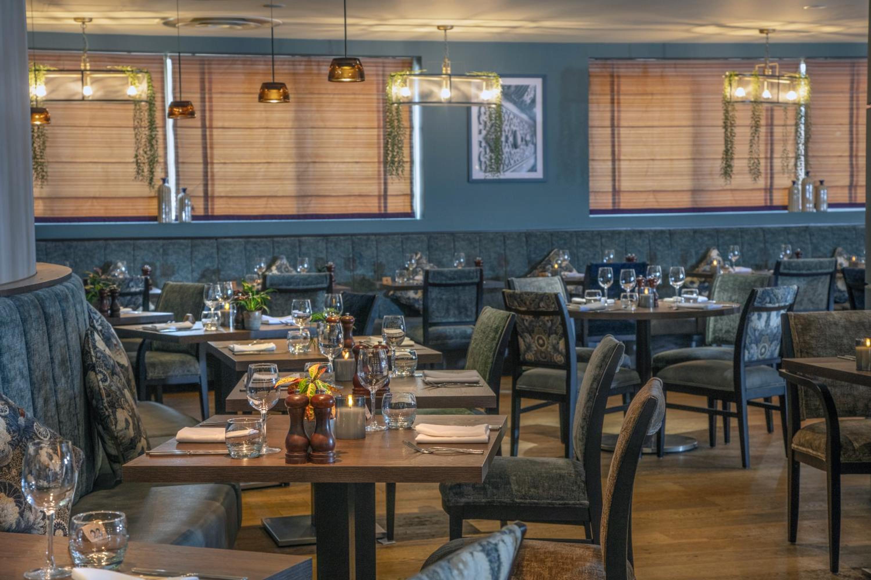 Crewe Vacations - Crewe Hall Hotel  Spa - Cheshire - Property Image 44