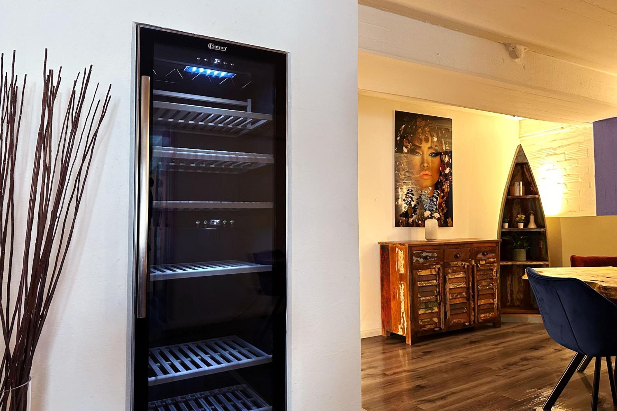 Exklusives Hafen-Appartement mit Whirlpool, mit Wasserblick, City-Nah & eigenem Parkplatz