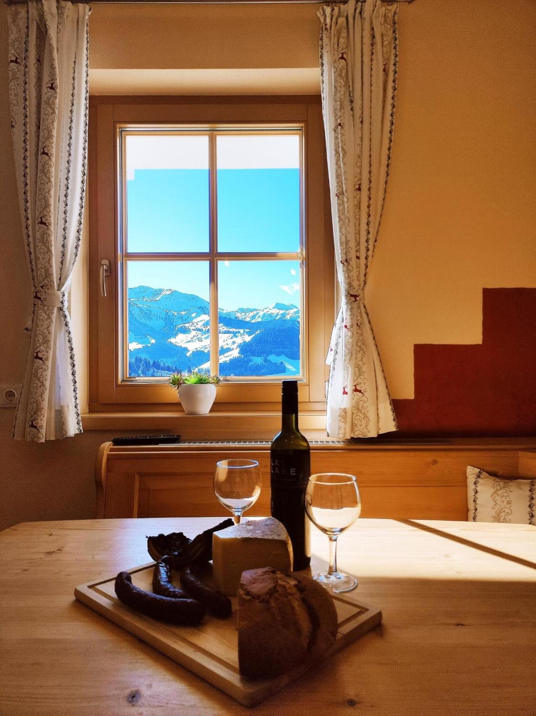 Ferienwohnung in Panorama Alleinlage Kitzbüheler AlpenWILD63 by FeWo-Plan