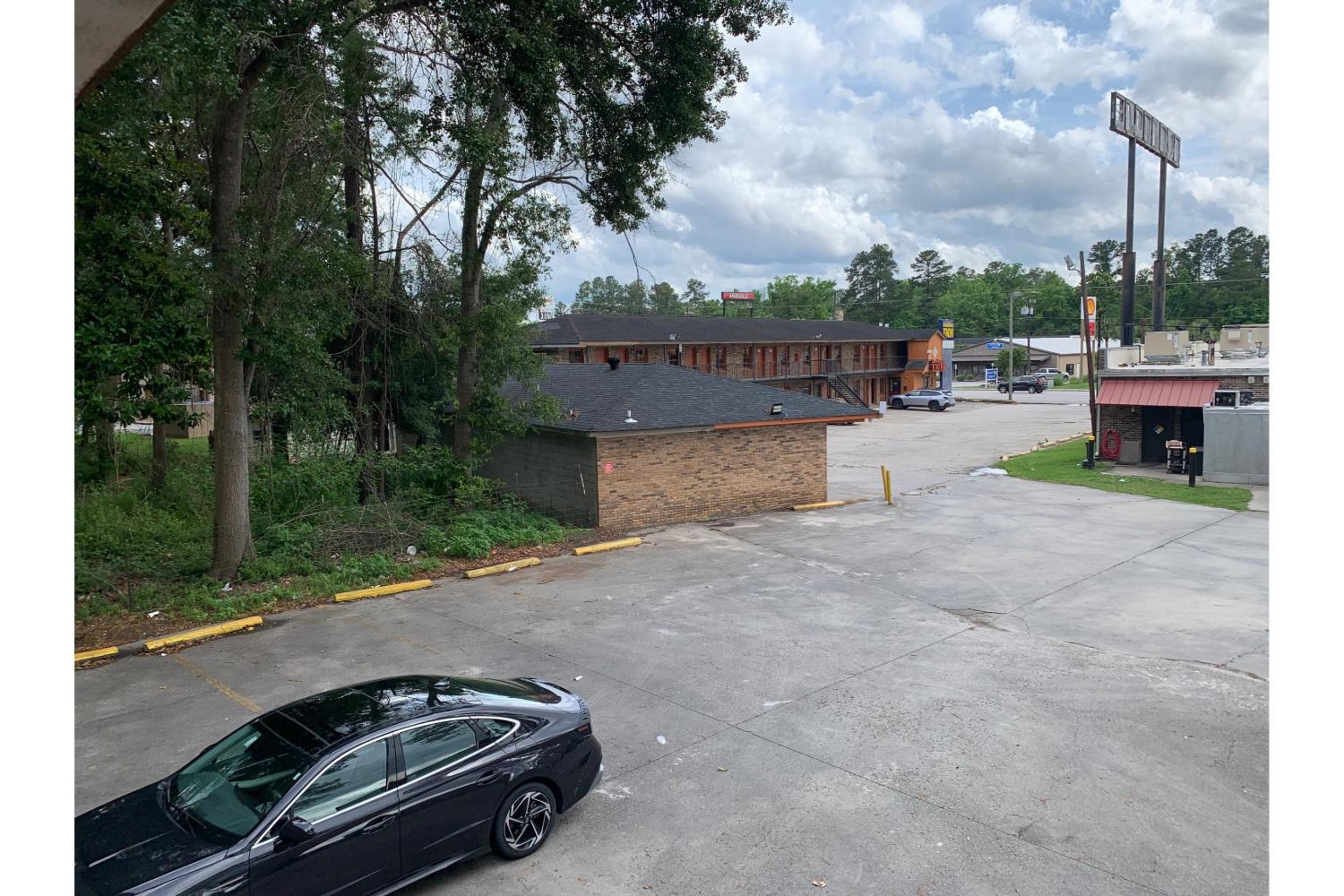 Southern Inn By OYO Walterboro I-95 view 5