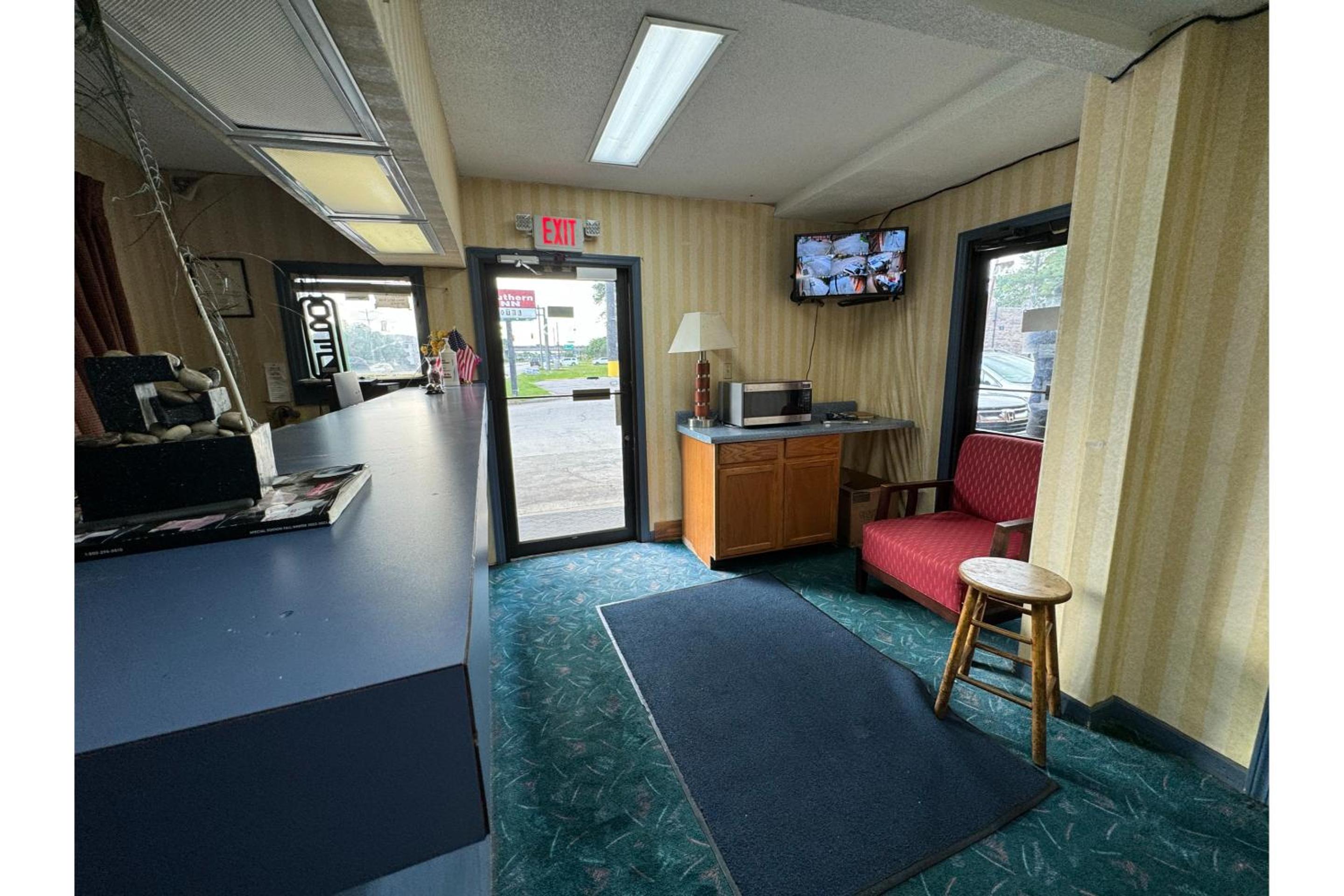 Photo 11