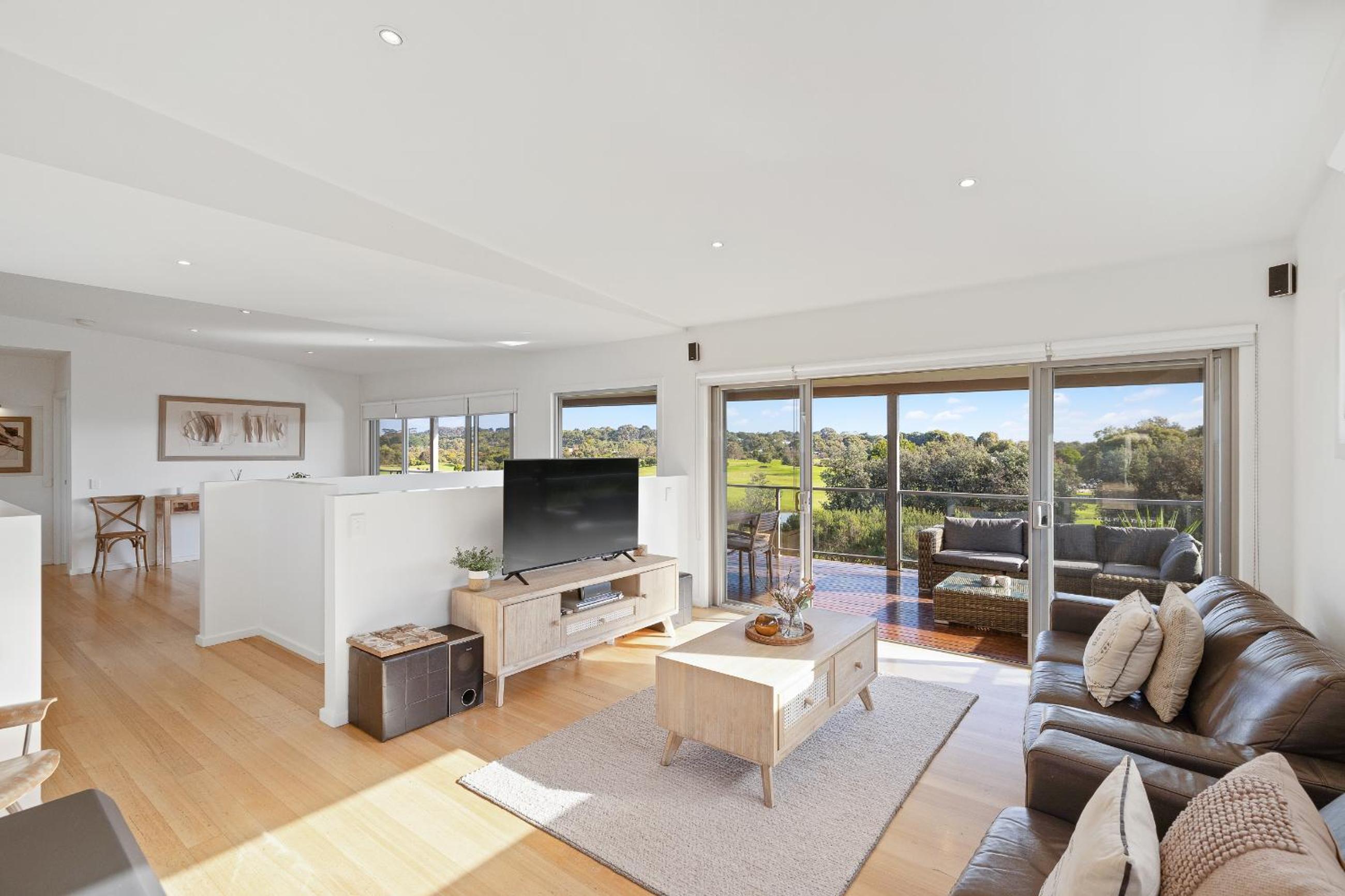 Cowes Vacations - Saltwater Breeze Retreat - Property Image 3