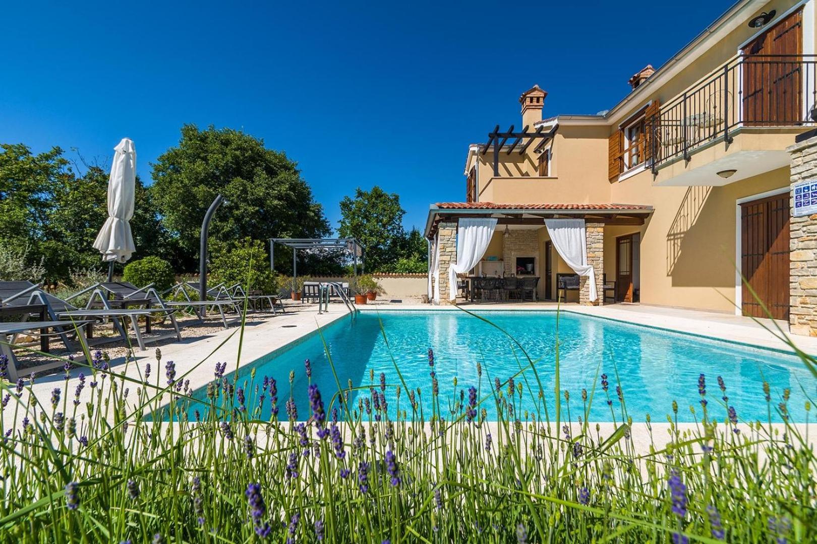 Villa Gracia Patricia