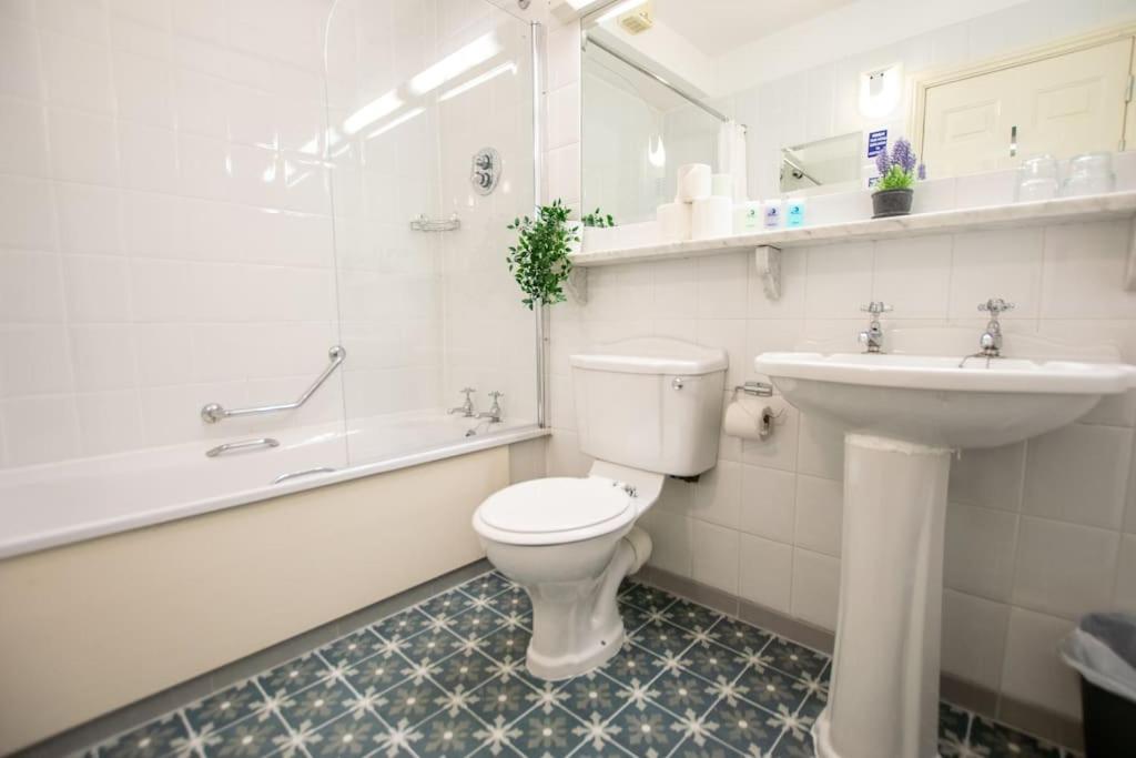 208 - Sea View Apartment at The Mills