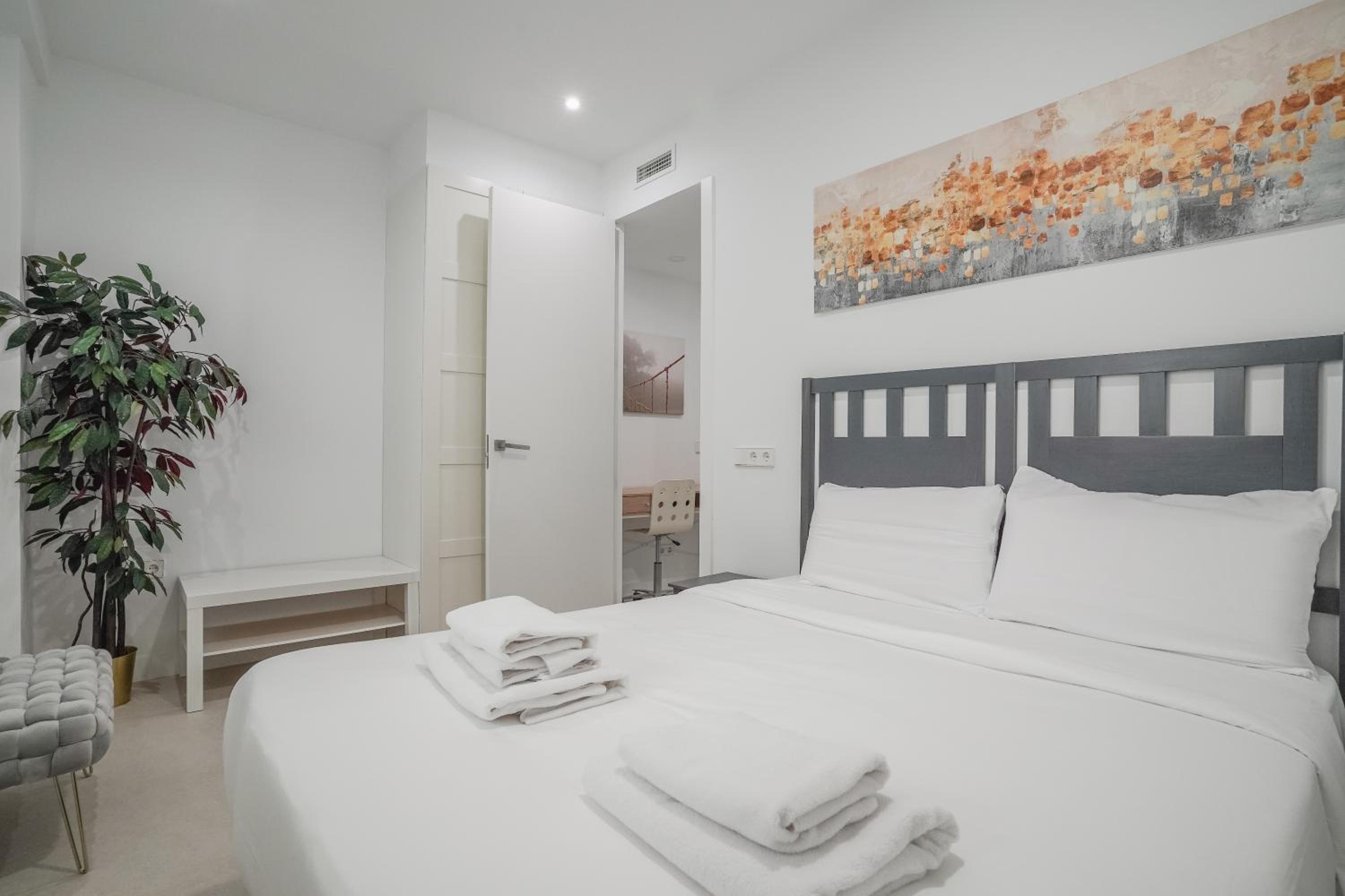 Madrid Vacations - Modern apartment-2Bedrooms 2Baths-Bernabeu - Property Image 20