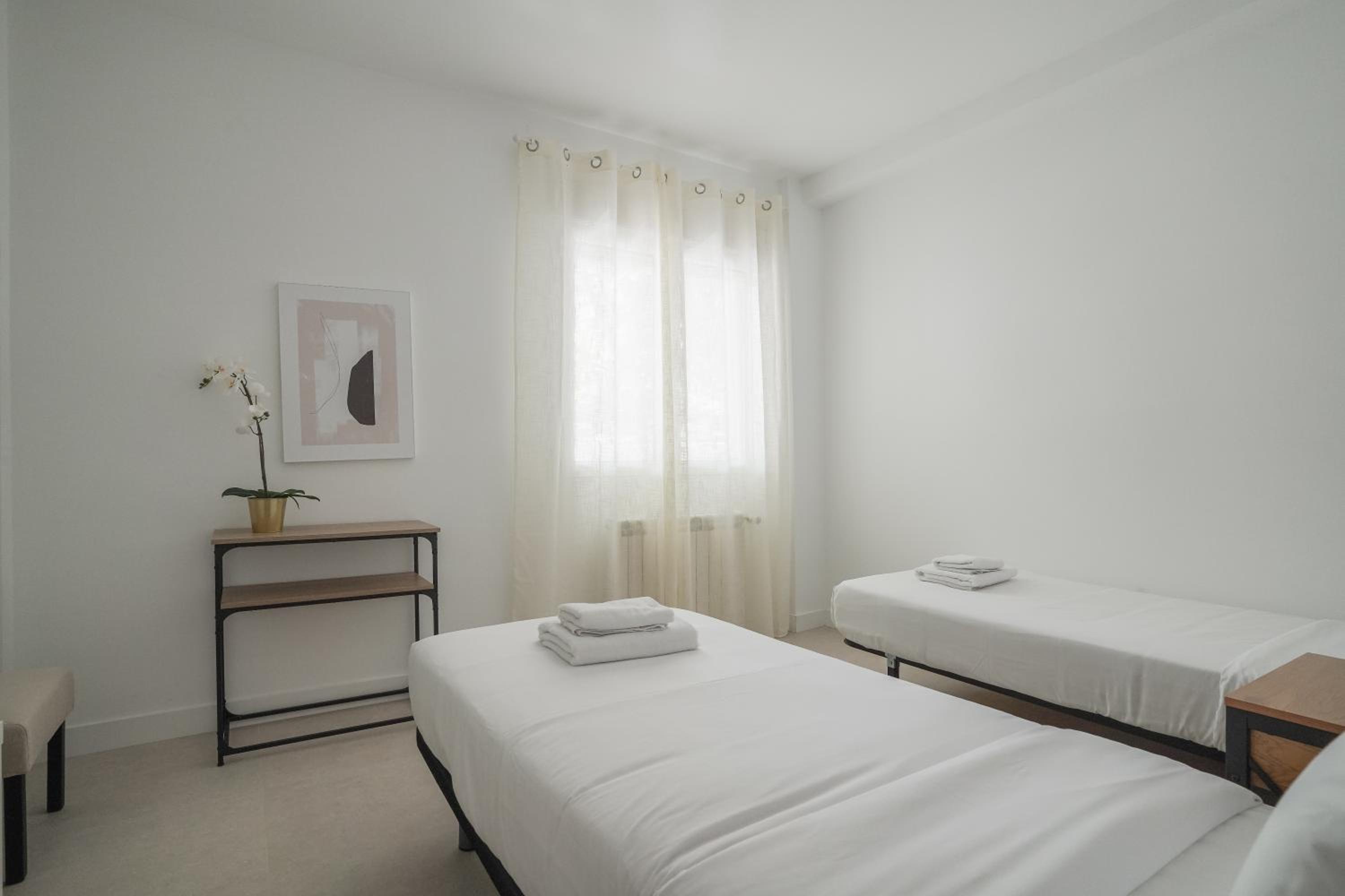 Madrid Vacations - Modern apartment-2Bedrooms 2Baths-Bernabeu - Property Image 13