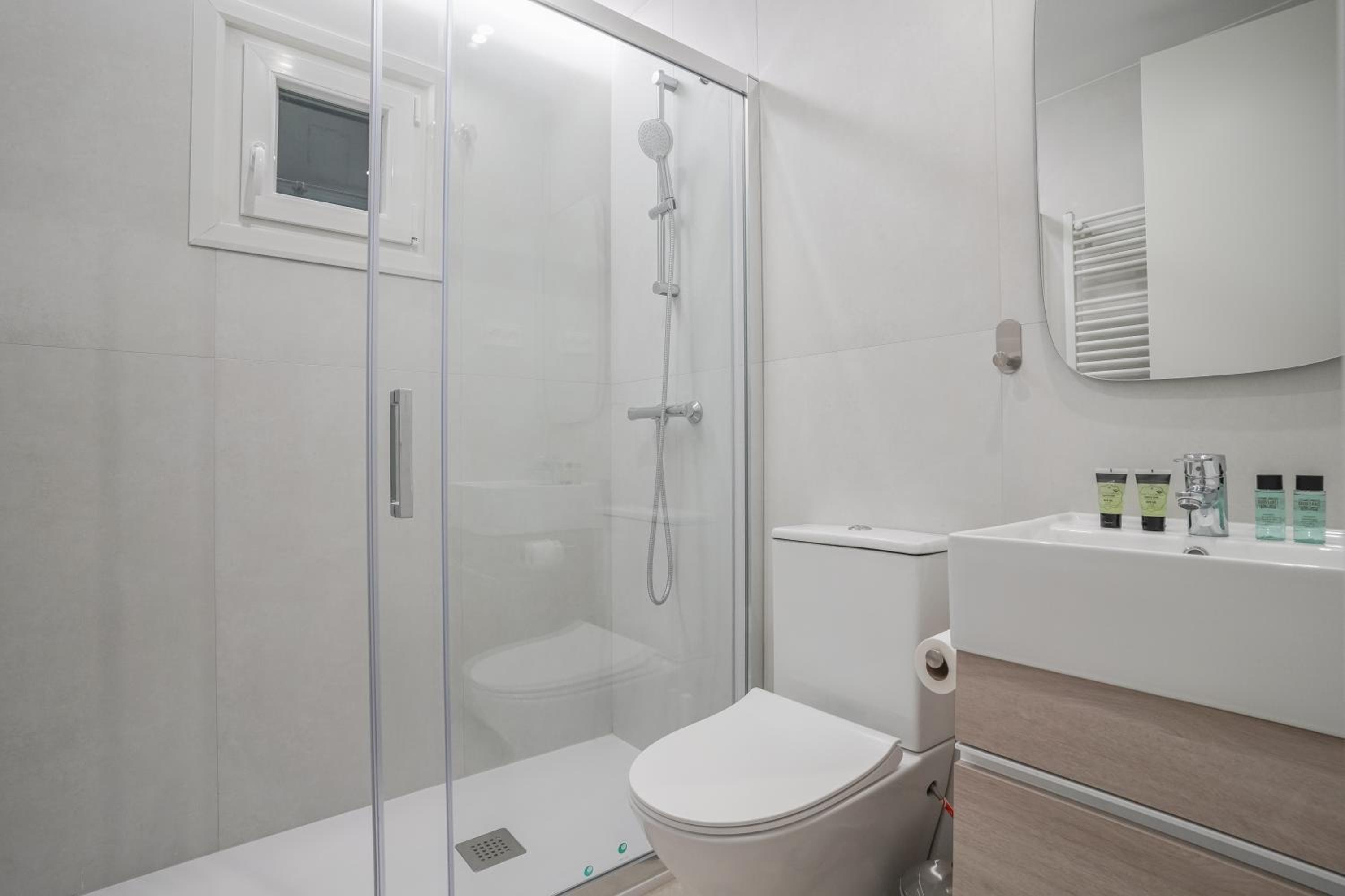 Madrid Vacations - Modern apartment-2Bedrooms 2Baths-Bernabeu - Property Image 9