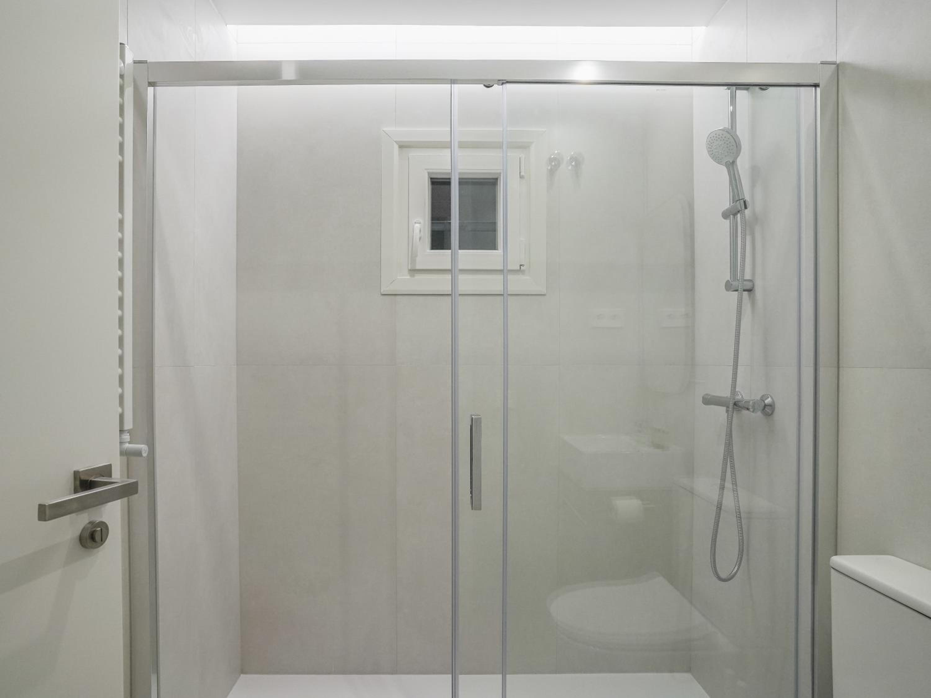 Madrid Vacations - Modern apartment-2Bedrooms 2Baths-Bernabeu - Property Image 8