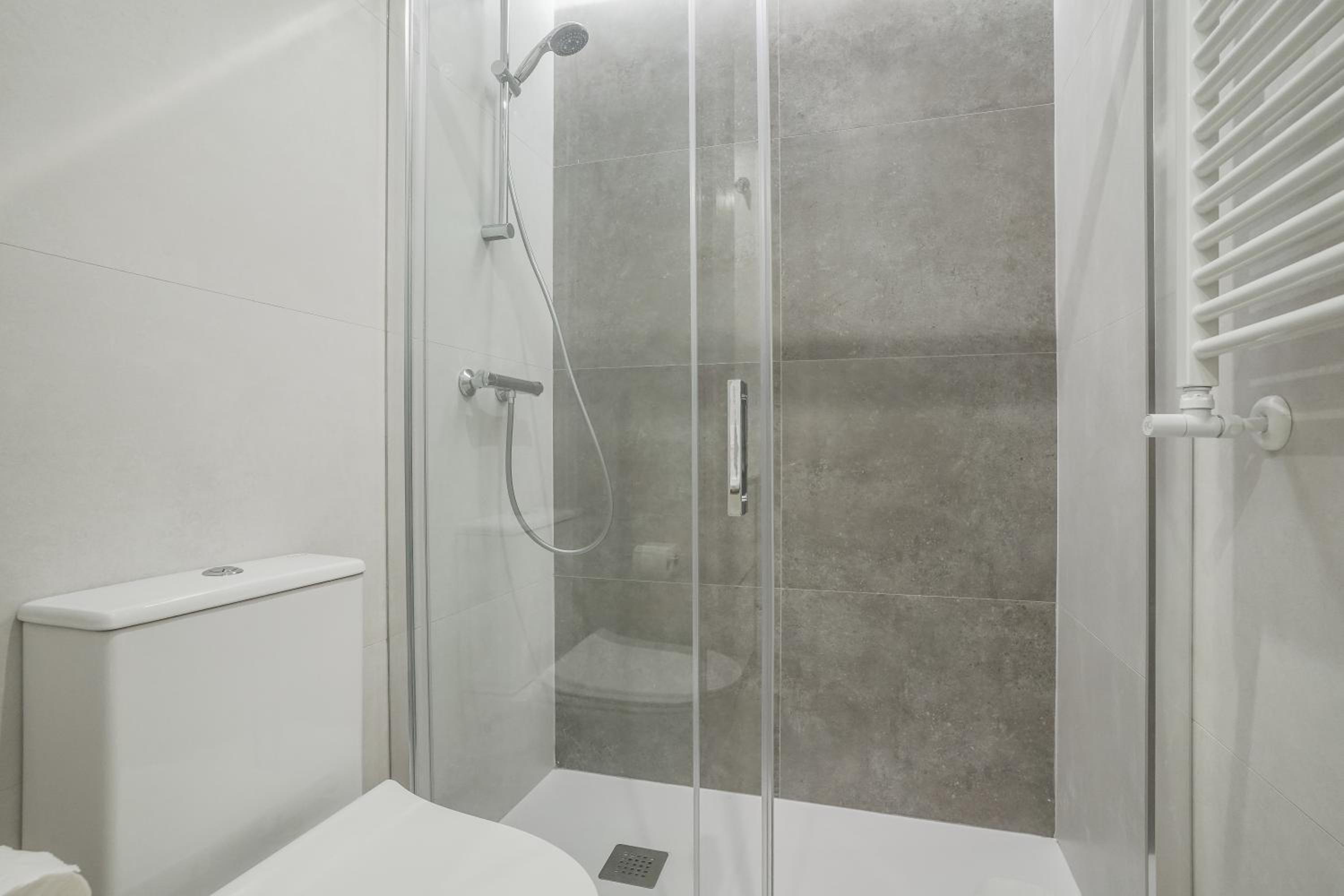 Madrid Vacations - Modern apartment-2Bedrooms 2Baths-Bernabeu - Property Image 4