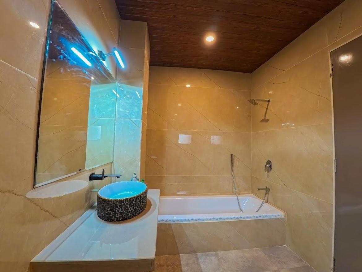 Villaaway Khandala