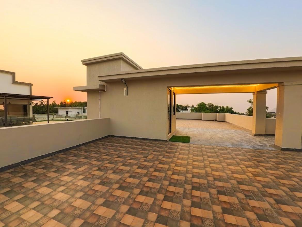 Villaaway Khandala
