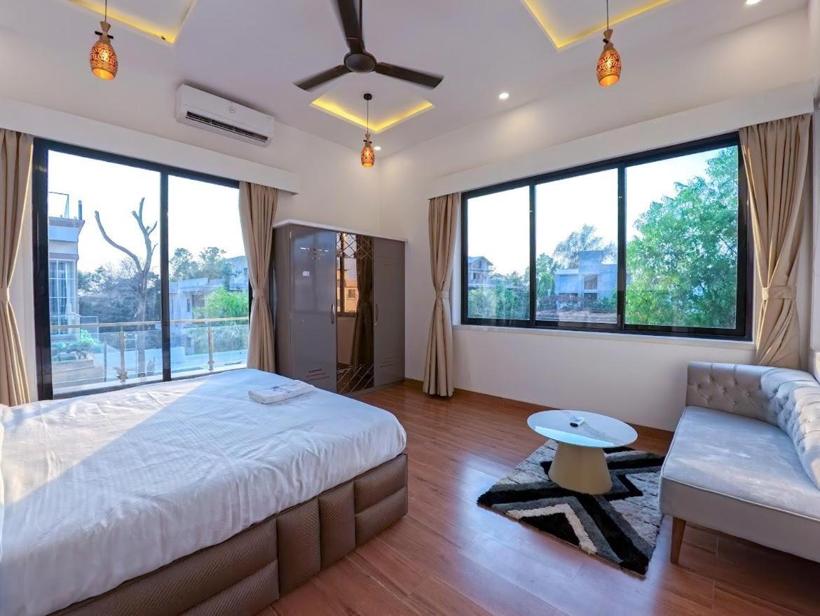 Villaaway Khandala