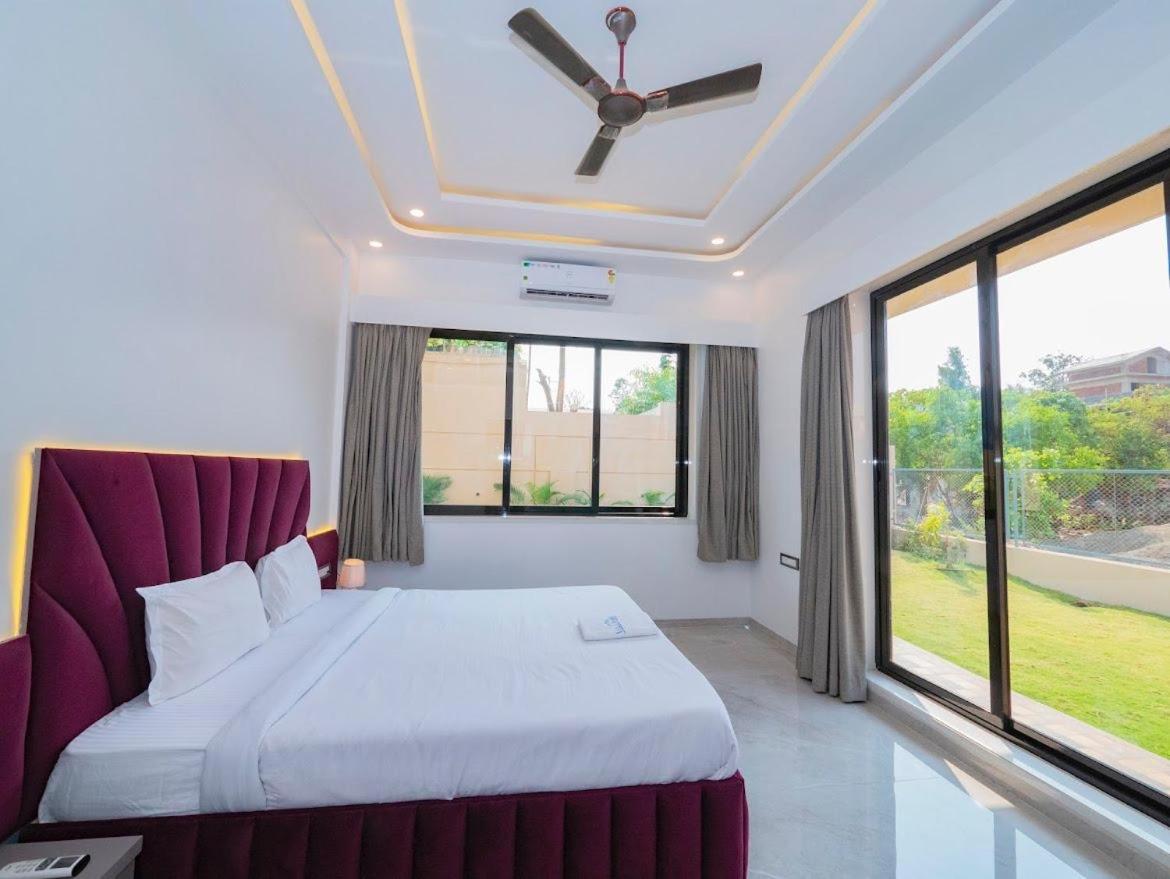 Villaaway Khandala