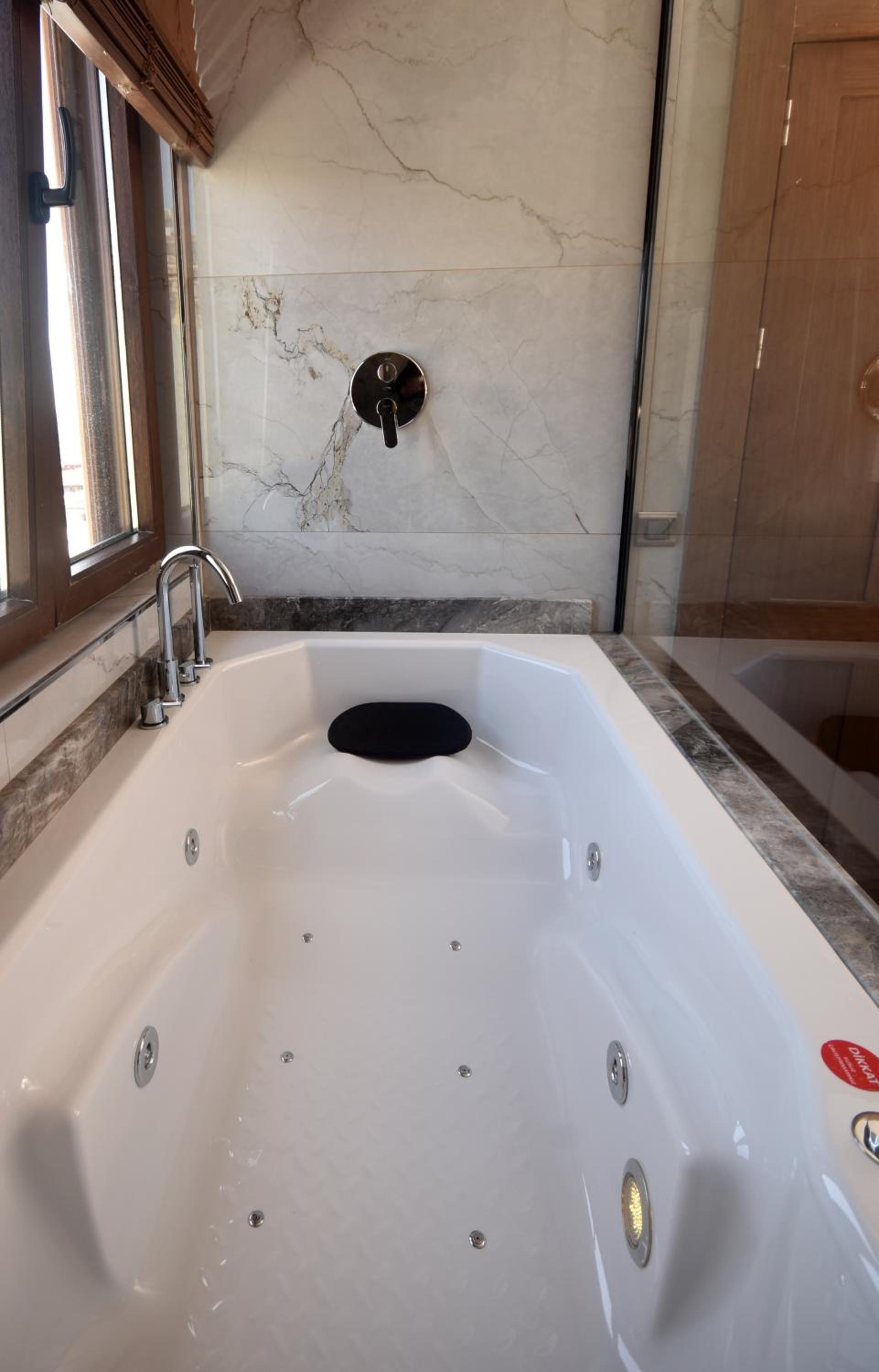 Tunel Residence - Image 36