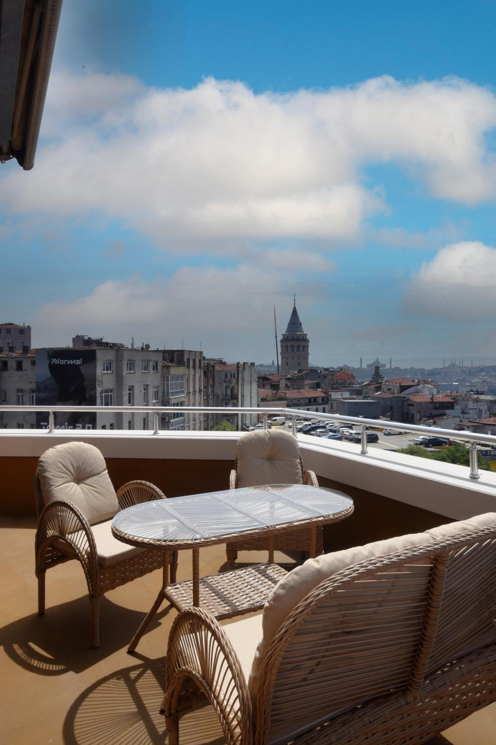 Tunel Residence - Image 37