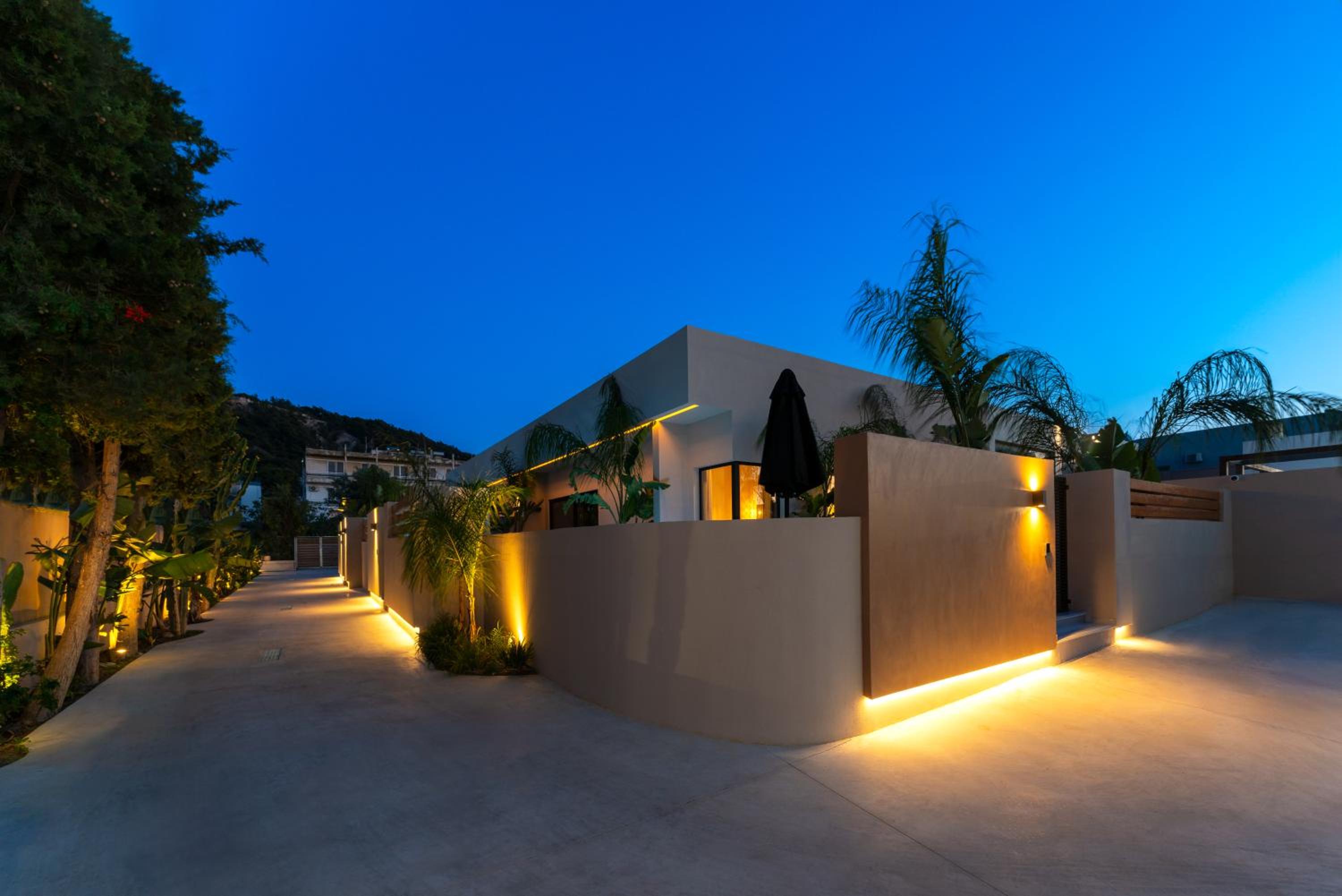Afesou Suites