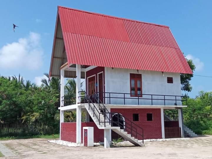 Coral Waves Inn Pasikuda