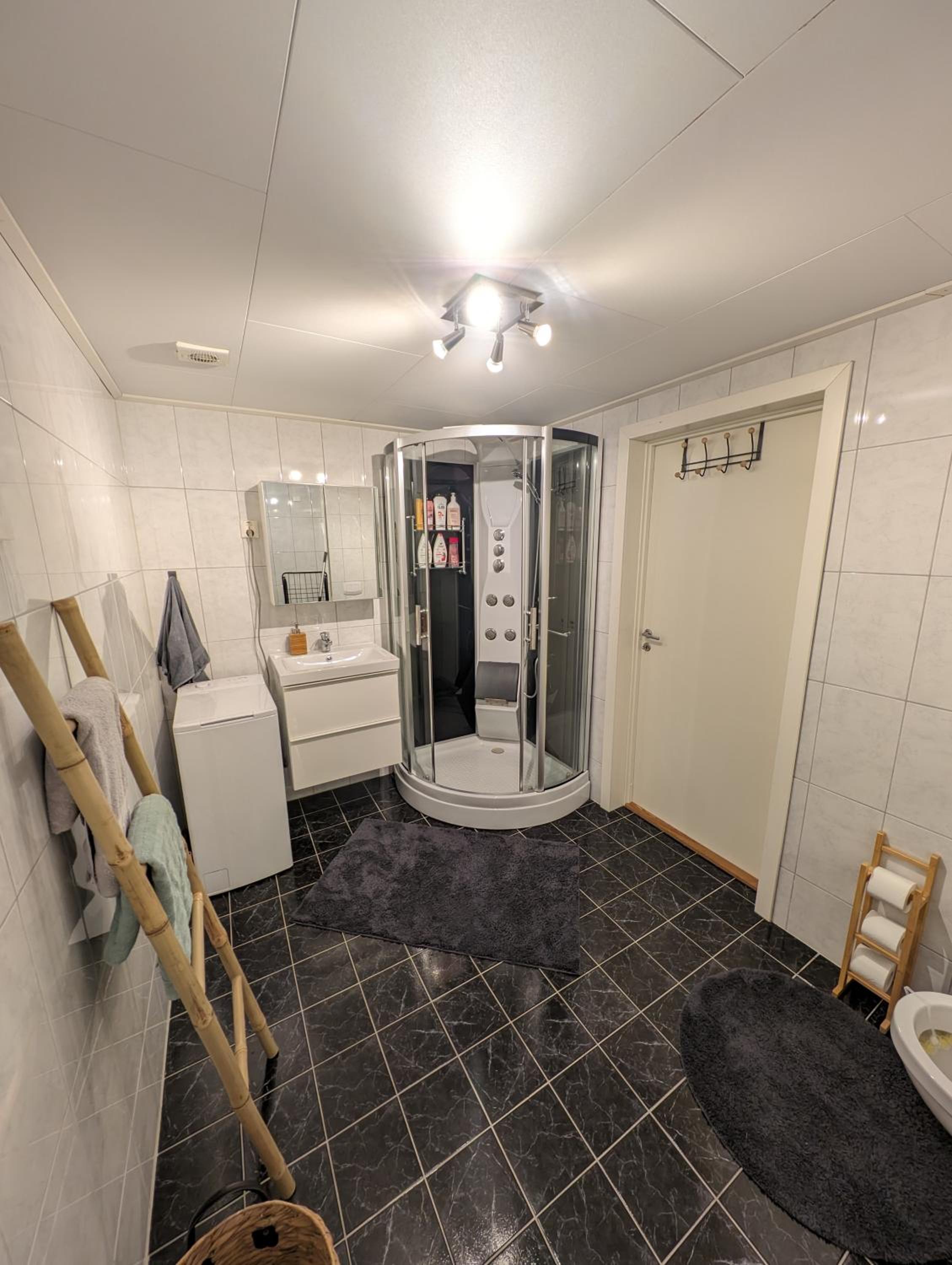 Photo 16