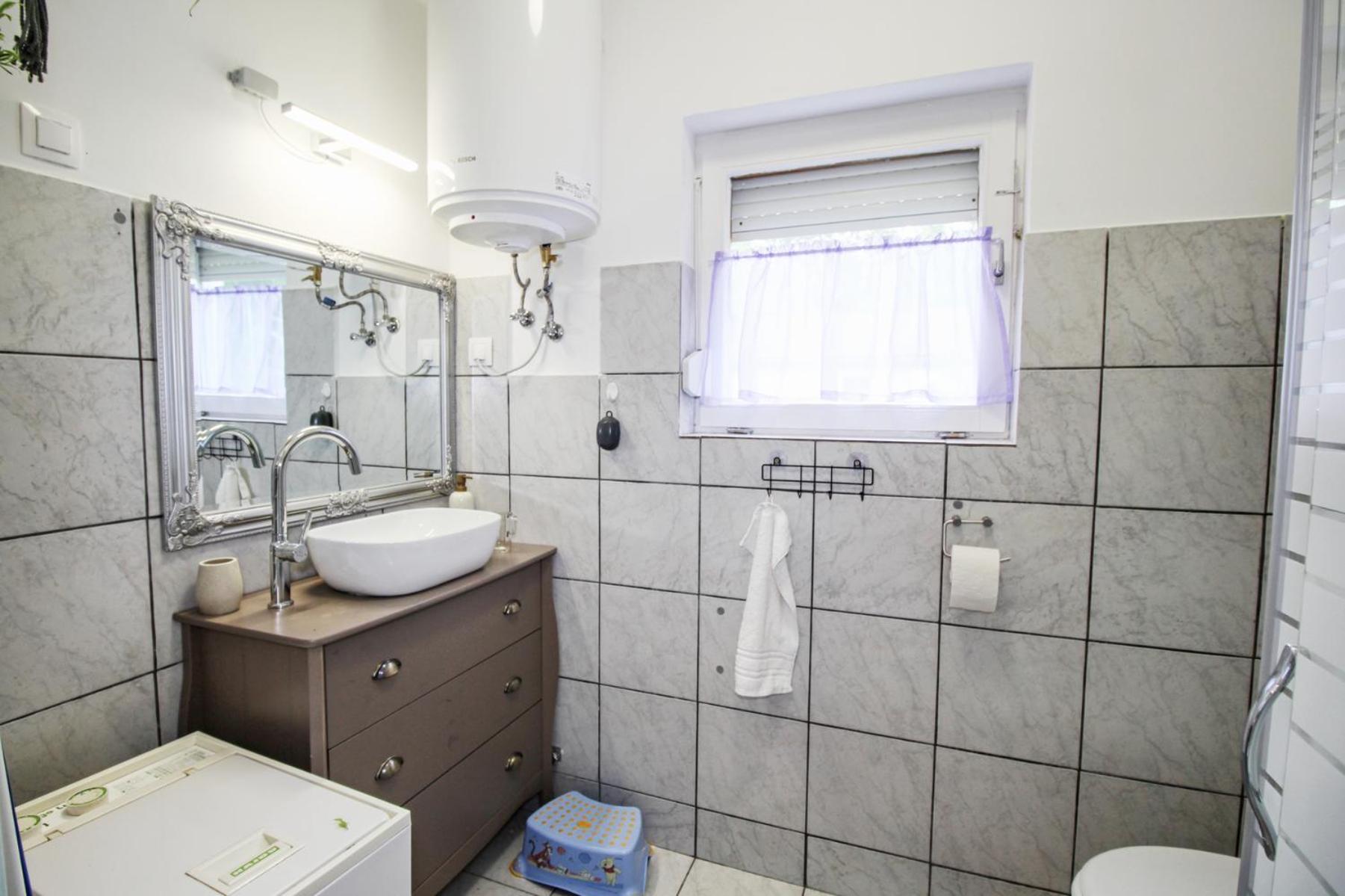 Levendula Apartman Berekfürdő