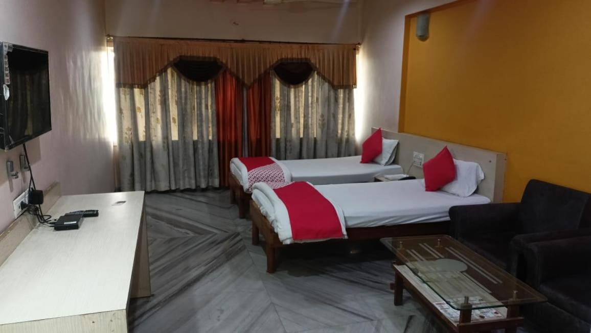 HOTEL SHRI KRISHN view 4