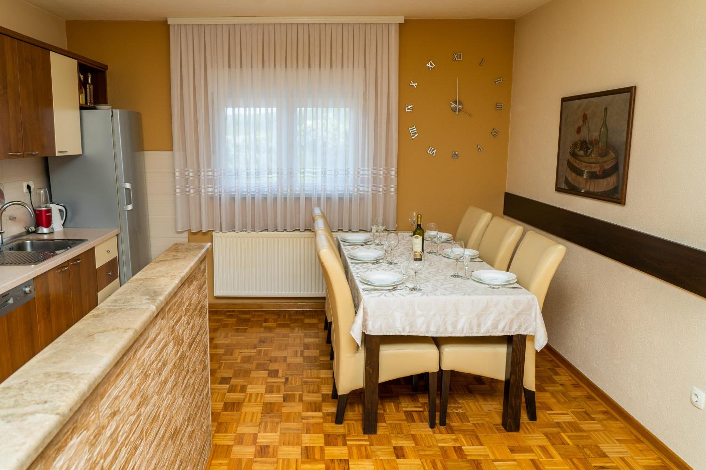 Holiday Home IFI