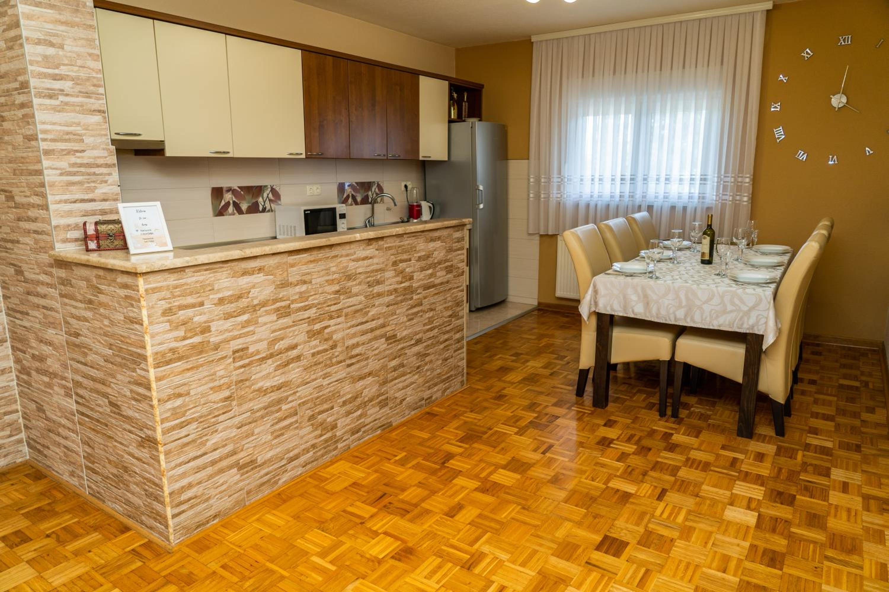 Holiday Home IFI